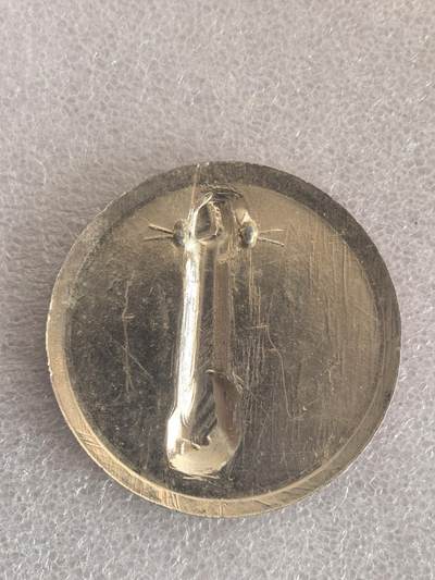 综合藏品场.喜欢出价就得！无套路无托.诚信惠友交友！自动快拍. 毛主席像章直径约50MM保真包老.编号280022