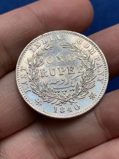 《竞宝斋》第438场 周日，周一，周二 3场连拍 （全场包邮） 东印度公司 1840年 维多利亚女王双辫 1卢比银币 好品