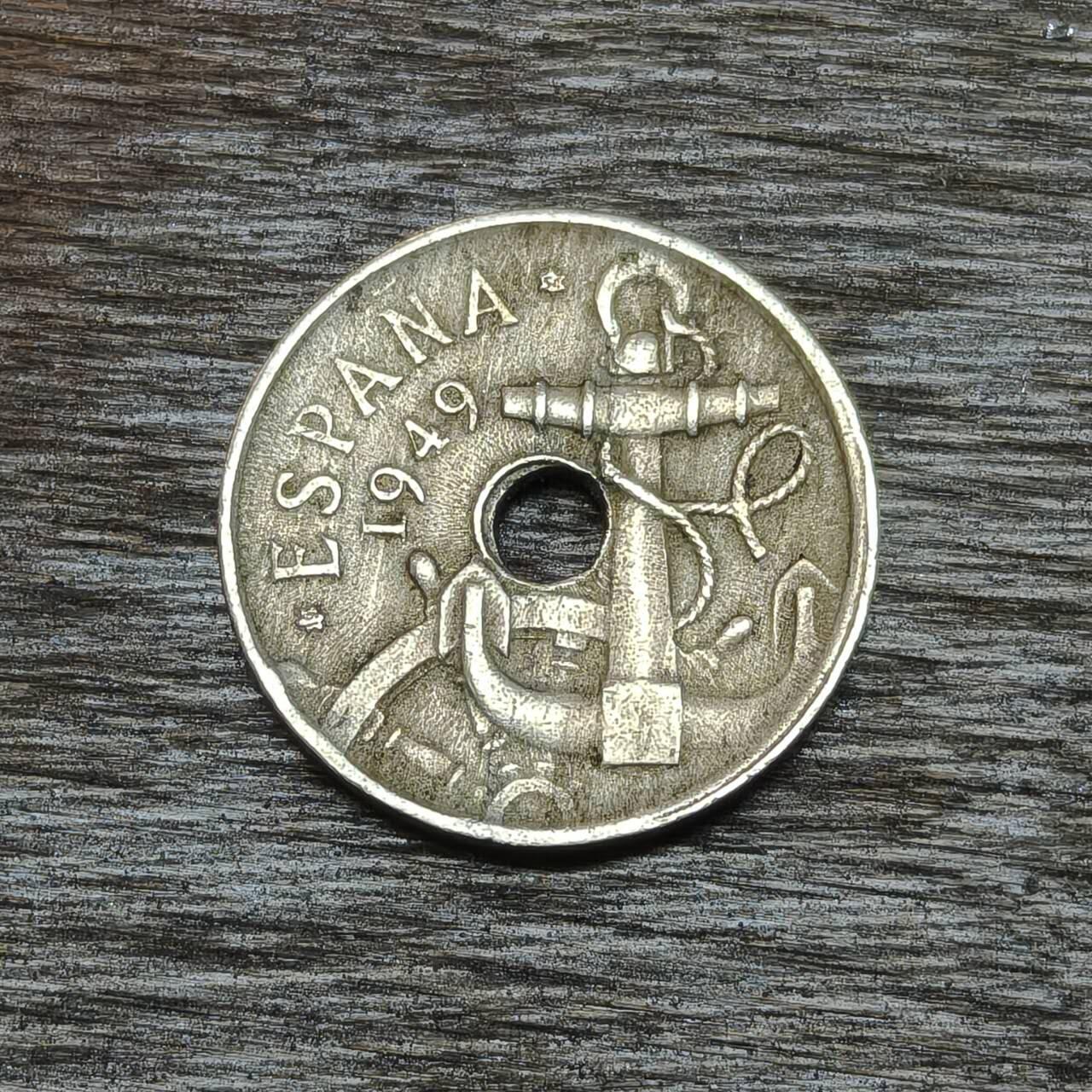 【铜匠收藏】★第132场★散币场，无佣金，30包邮。不满30元，支付5元运费。《接受代拍 代送NGC评级》 西班牙 1949年 50分 中孔