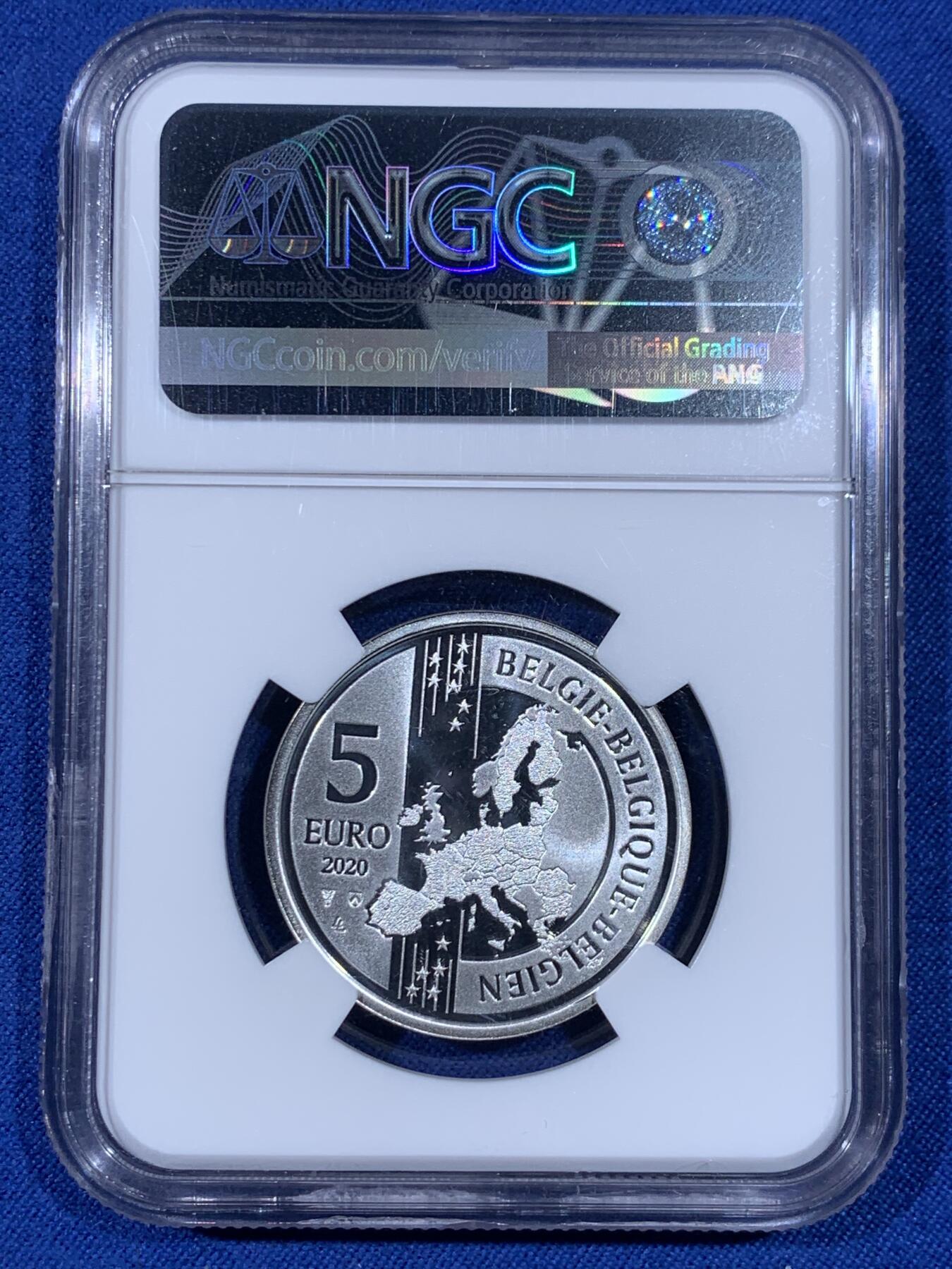 《竞宝斋》第438场 周日，周一，周二 3场连拍 （全场包邮） 首期 NGC PF70UC 比利时2020年欧洲大陆首列火车运行185周年5欧元精制银币（首次采用Multiview多维视图技术，在不同的角度，会看到三幅不同的画面效果。正面观看为火车本体，向右侧偏转会在空白处看到铁路运行图，向左侧偏转会看到三列始发火车名称及运行地点。）带盒证。
