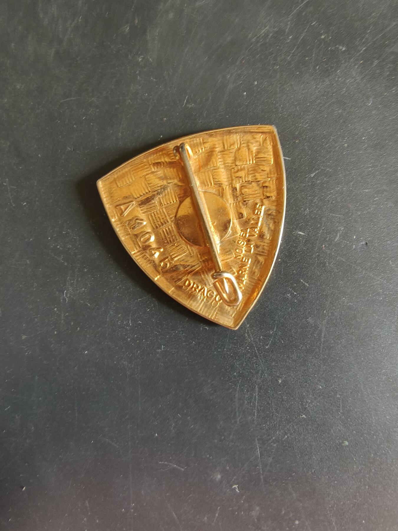 老王徽章第163期 13-15日三场连拍 16日统一发货  13、14日结束后可寄存 法国证章