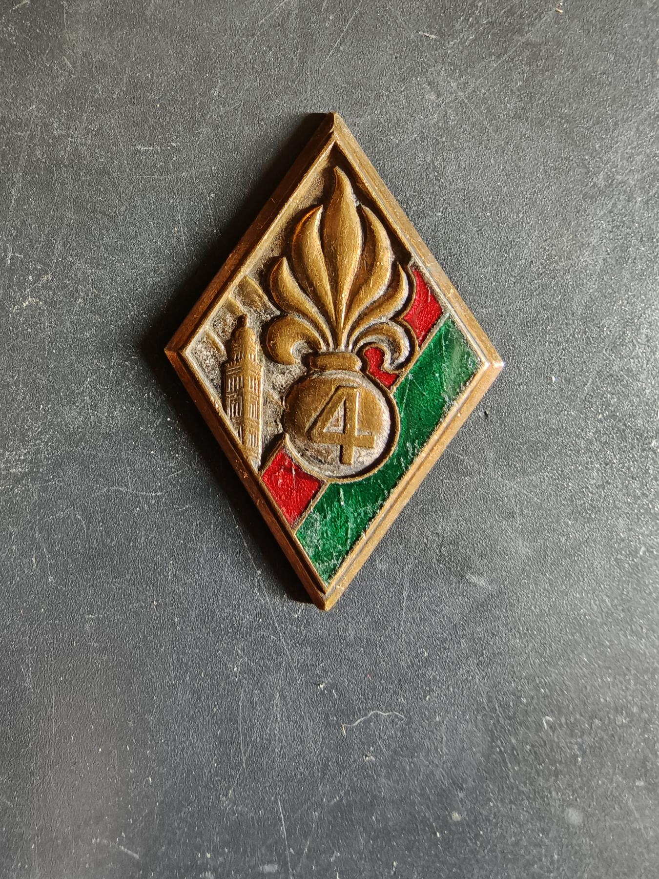 老王徽章第163期 13-15日三场连拍 16日统一发货  13、14日结束后可寄存 法国证章