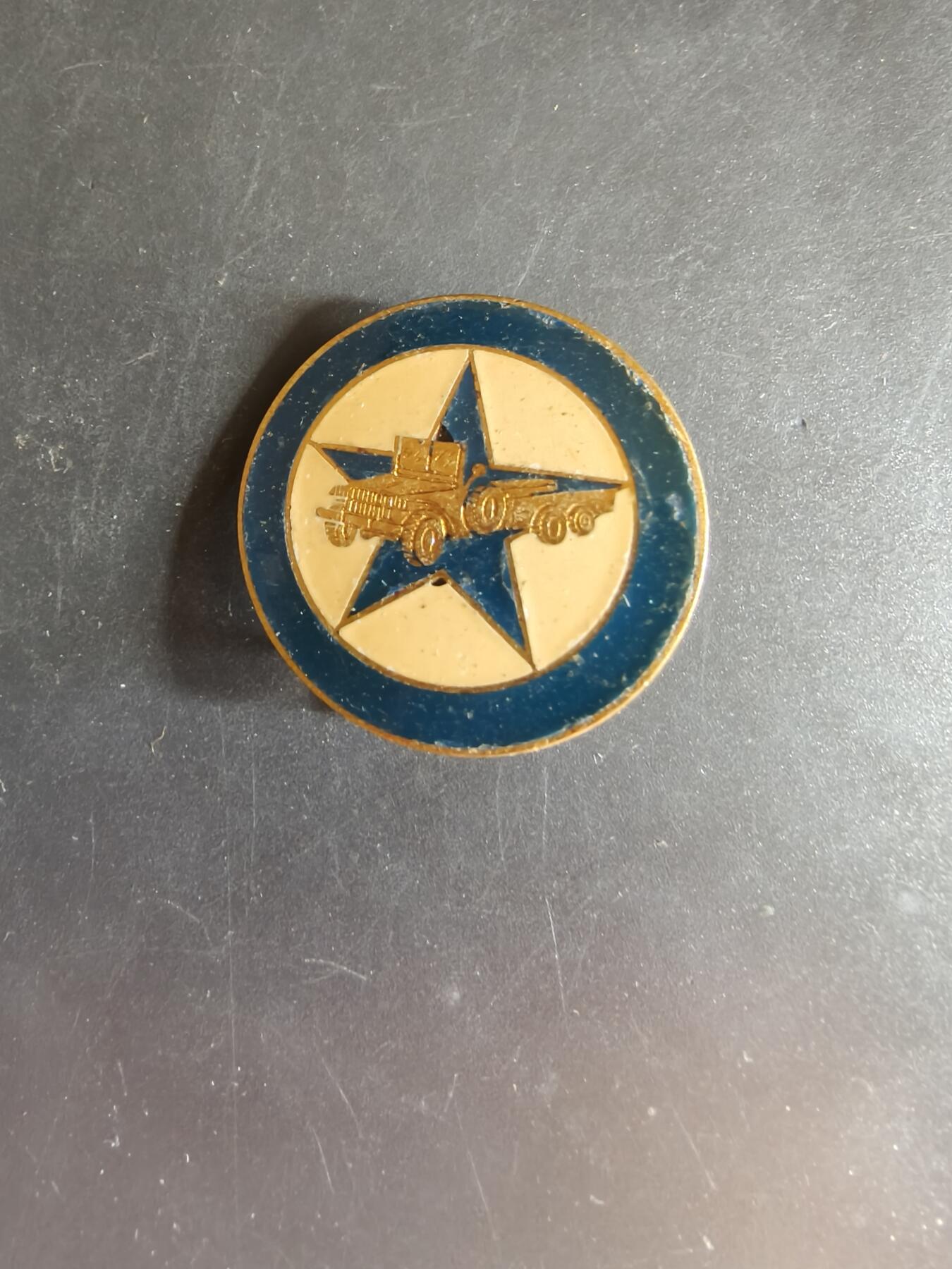 老王徽章第163期 13-15日三场连拍 16日统一发货  13、14日结束后可寄存 法国证章