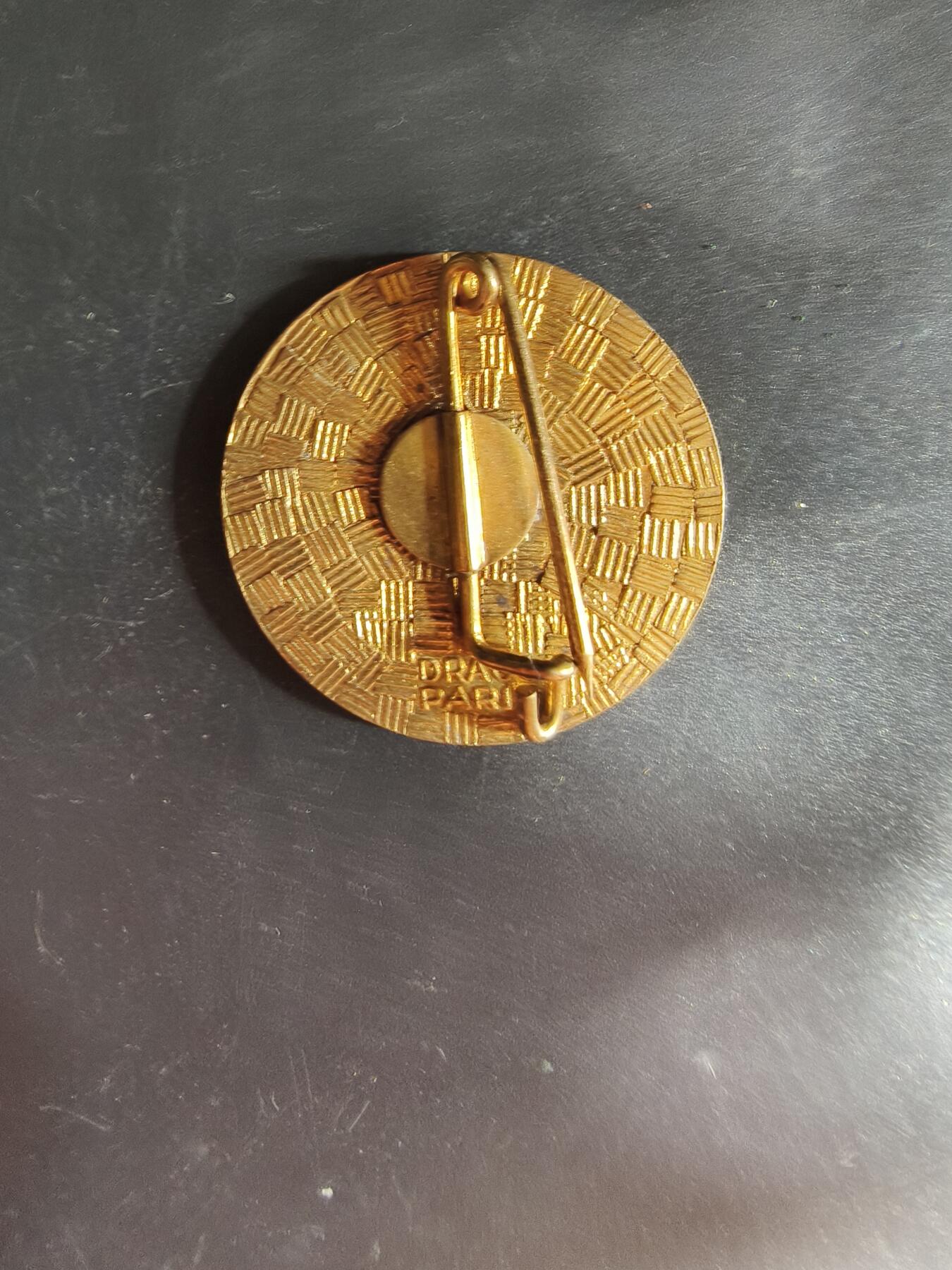 老王徽章第163期 13-15日三场连拍 16日统一发货  13、14日结束后可寄存 法国证章