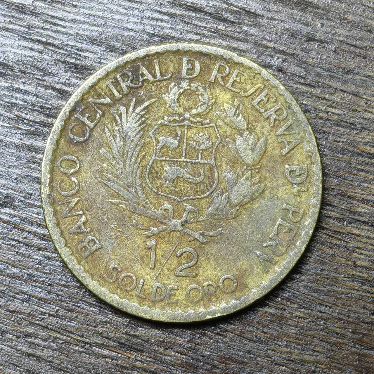 【铜匠收藏】★第132场★散币场，无佣金，30包邮。不满30元，支付5元运费。《接受代拍 代送NGC评级》 秘鲁 1965年 1/2索尔