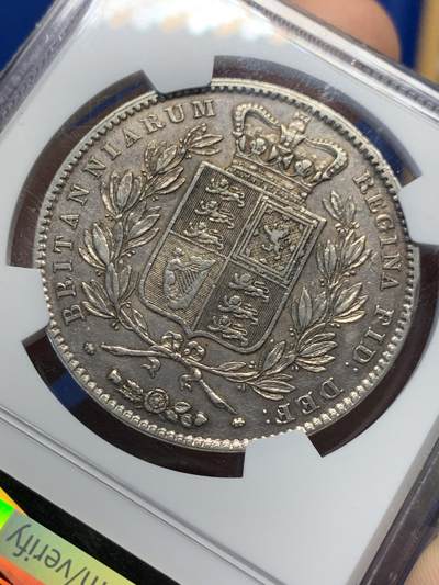 《竞宝斋》第438场 周日，周一，周二 3场连拍 （全场包邮） NGC XFD 英国1844年小维克朗银币，三个年份中最少见的，整体细节很好，背面树叶可以看见纹路，性价比很高