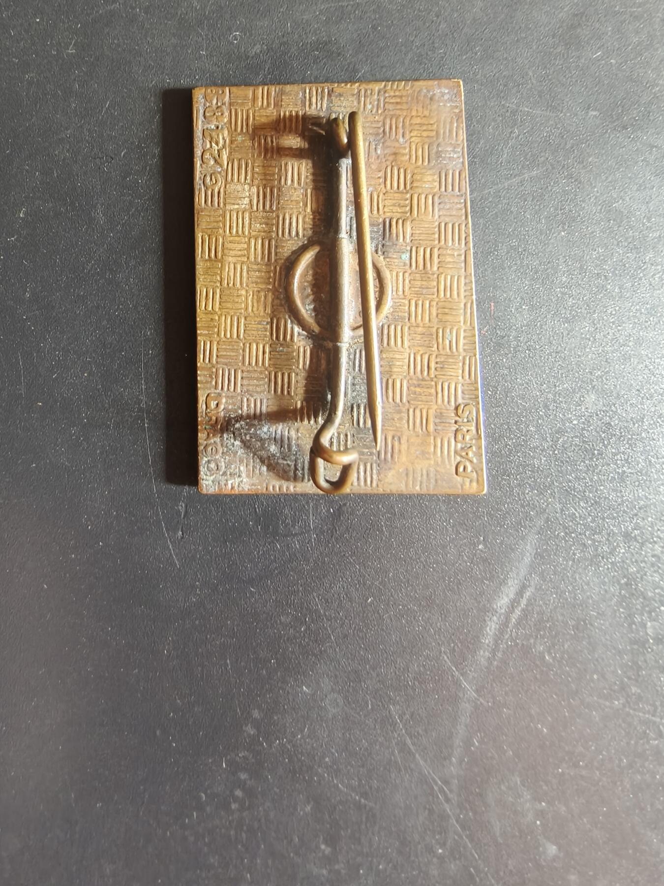 老王徽章第163期 13-15日三场连拍 16日统一发货  13、14日结束后可寄存 法国证章