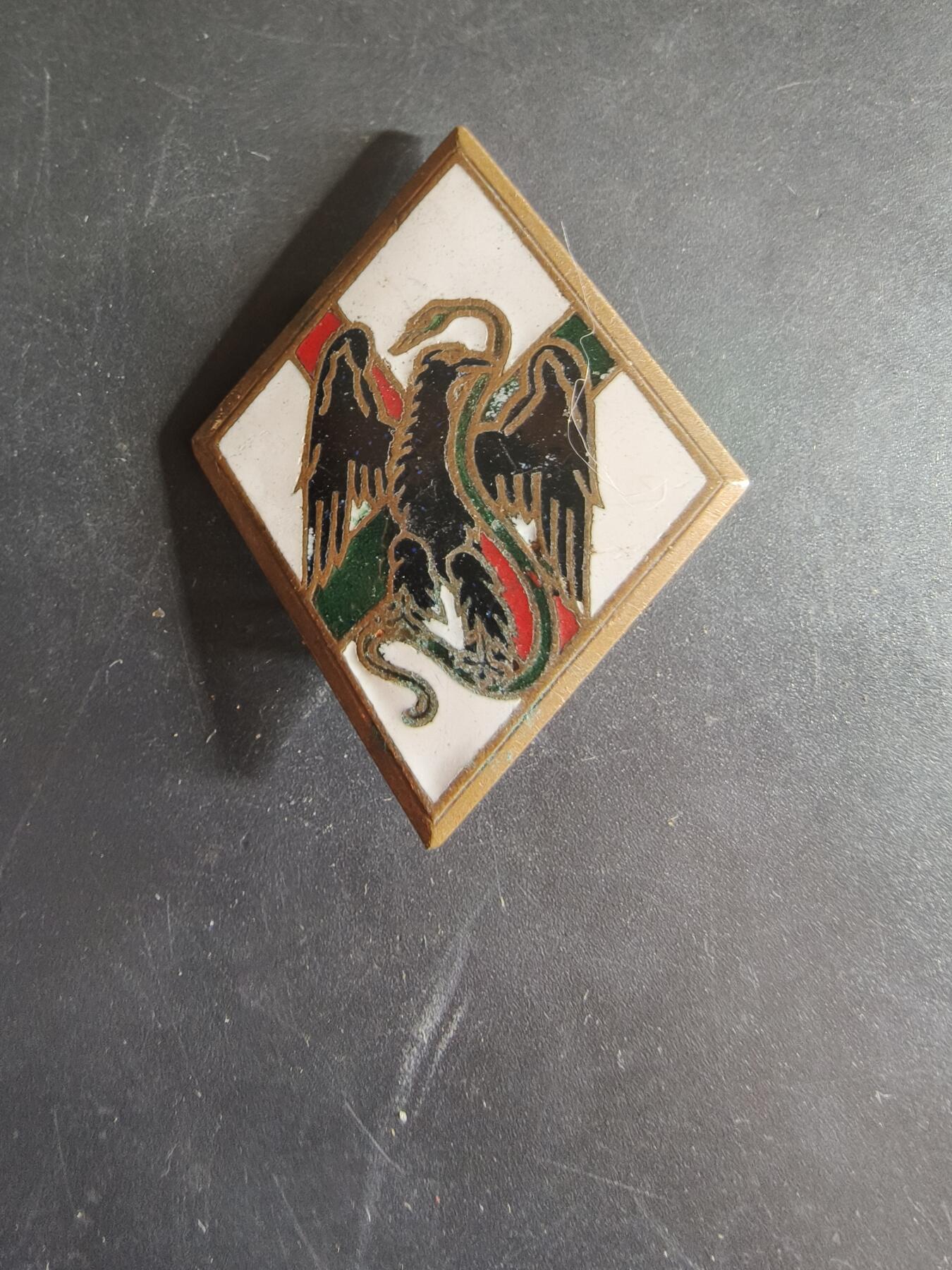 老王徽章第163期 13-15日三场连拍 16日统一发货  13、14日结束后可寄存 法国证章