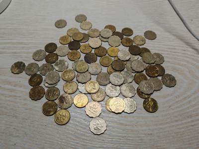 1997年前后 中国香港紫金花港币 二毫 一毫82枚，整体品相较好 - 1997年前后 中国香港紫金花港币 二毫 一毫82枚，整体品相较好