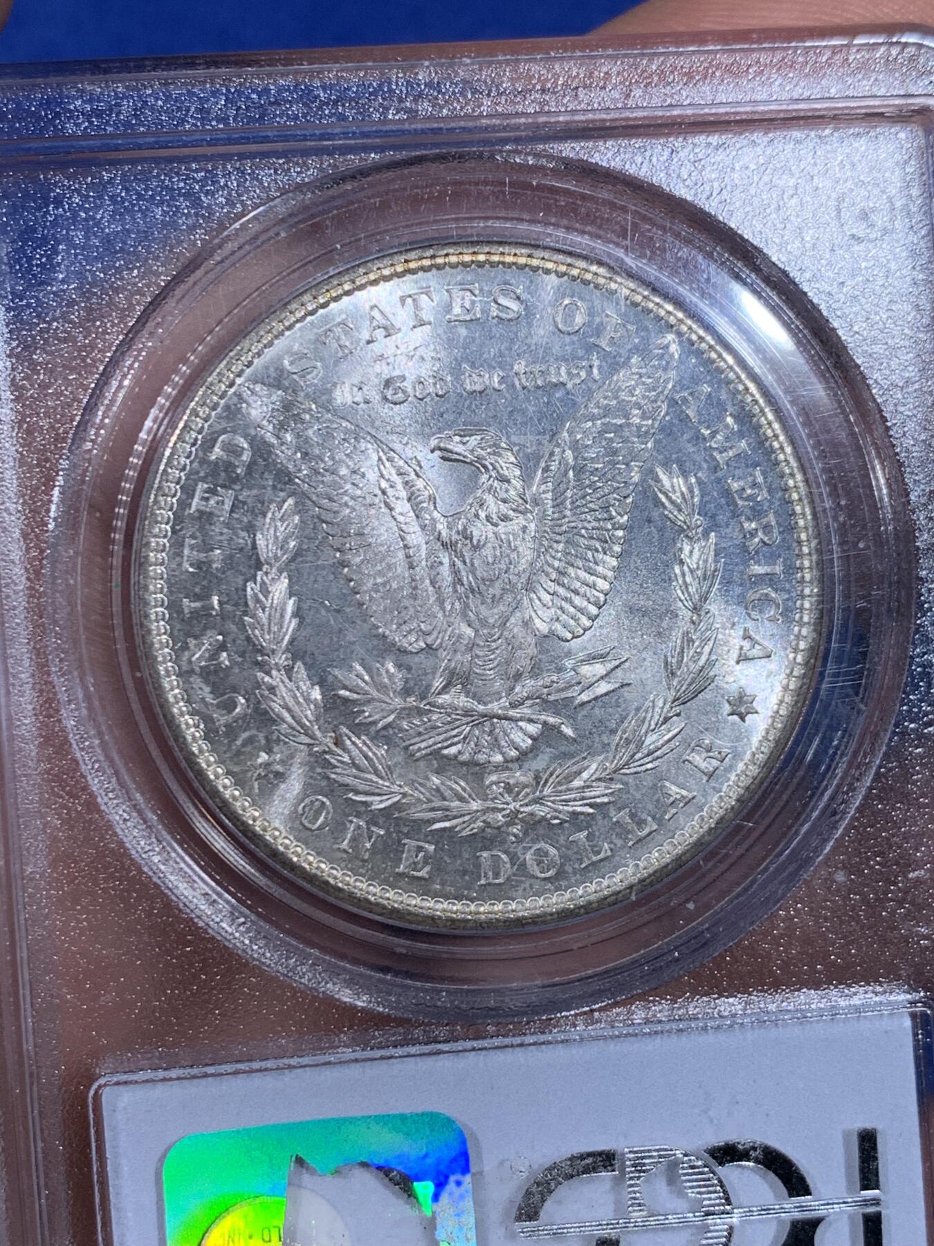 《竞宝斋》第439场 周日，周一，周二 3场连拍 （全场包邮） PCGS MS65 美国1881年摩根银币S版，原汁原味五彩老包浆，正面五彩，背面类PL状态，状态一流。