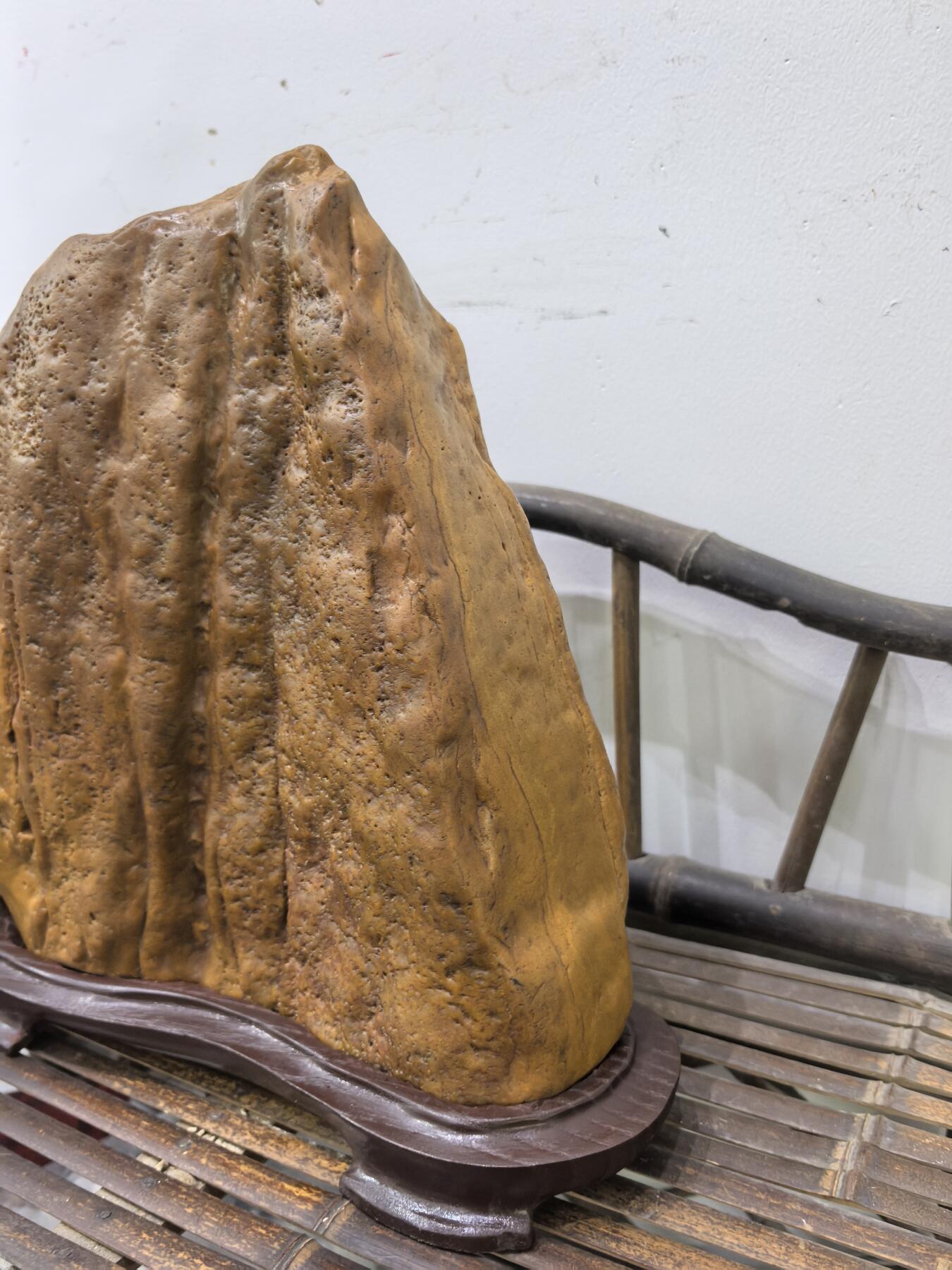 兰馨堂古玩杂项专场 老黄蜡石山子摆件