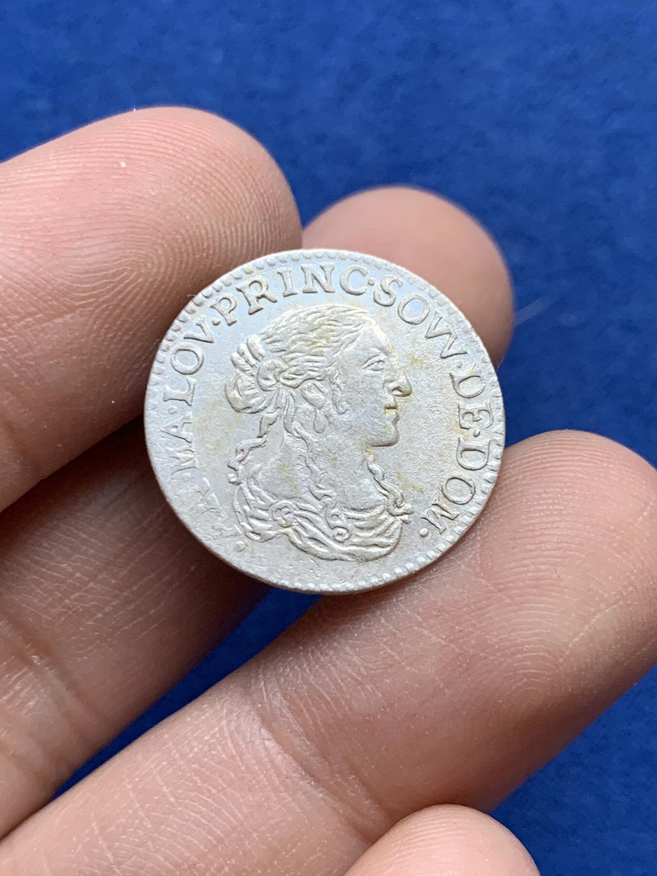 《竞宝斋》第439场 周日，周一，周二 3场连拍 （全场包邮） 1665年法国银币，面值1/12埃居，安妮·玛丽·路易丝·德·奥尔良，蒙庞西耶女公爵，以 La Grande Mademoiselle（大郡主）为人所知，是法国国王亨利四世的第三子奥尔良公爵加斯东·让·巴蒂斯特和他的妻子玛丽·德·波旁的女儿。非常少见的品种