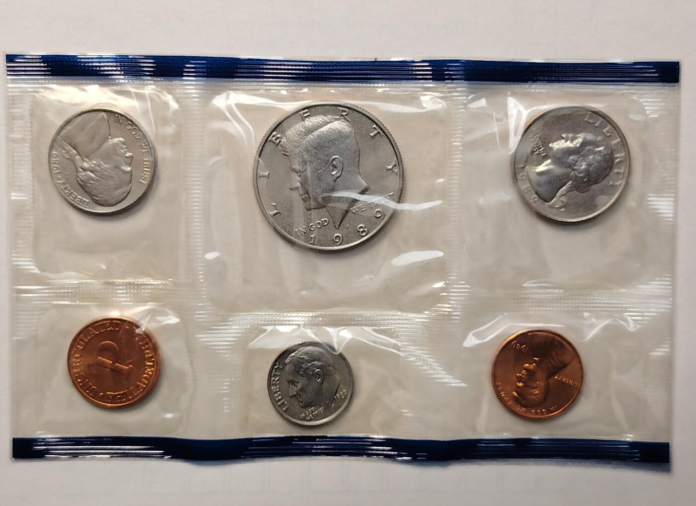 布加迪🐬～世界钱币(上海)🌾第 260 期 /  各国套币和散币 美国🇺🇸 1989年 6枚套币(蓝边) 费城造币厂