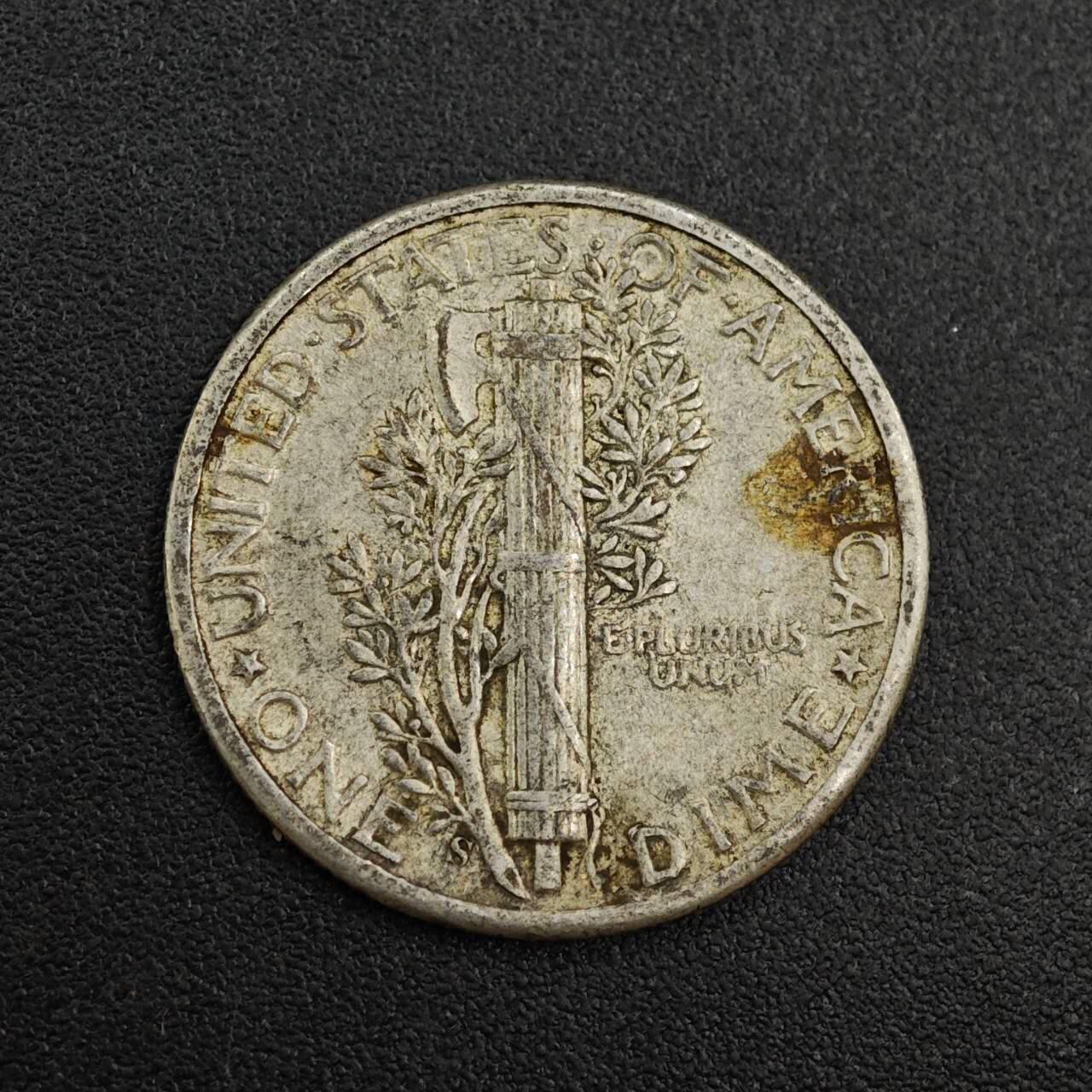 【淘币小摊】实时拍第七百九十九拍   银币套币场   满百包邮可预留二周 每周一统一发货   美国1944年小飞人10分银币