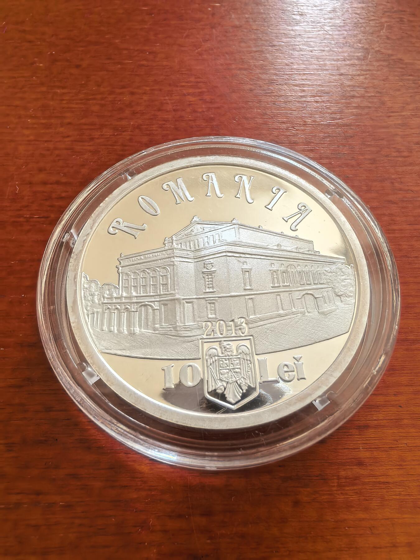 长老汇蛇年精选第七十四场拍卖 2013罗马尼亚歌唱家斯蒂尔扎·布兰德拉10列精制银币，500枚，带原册，少见价高品种