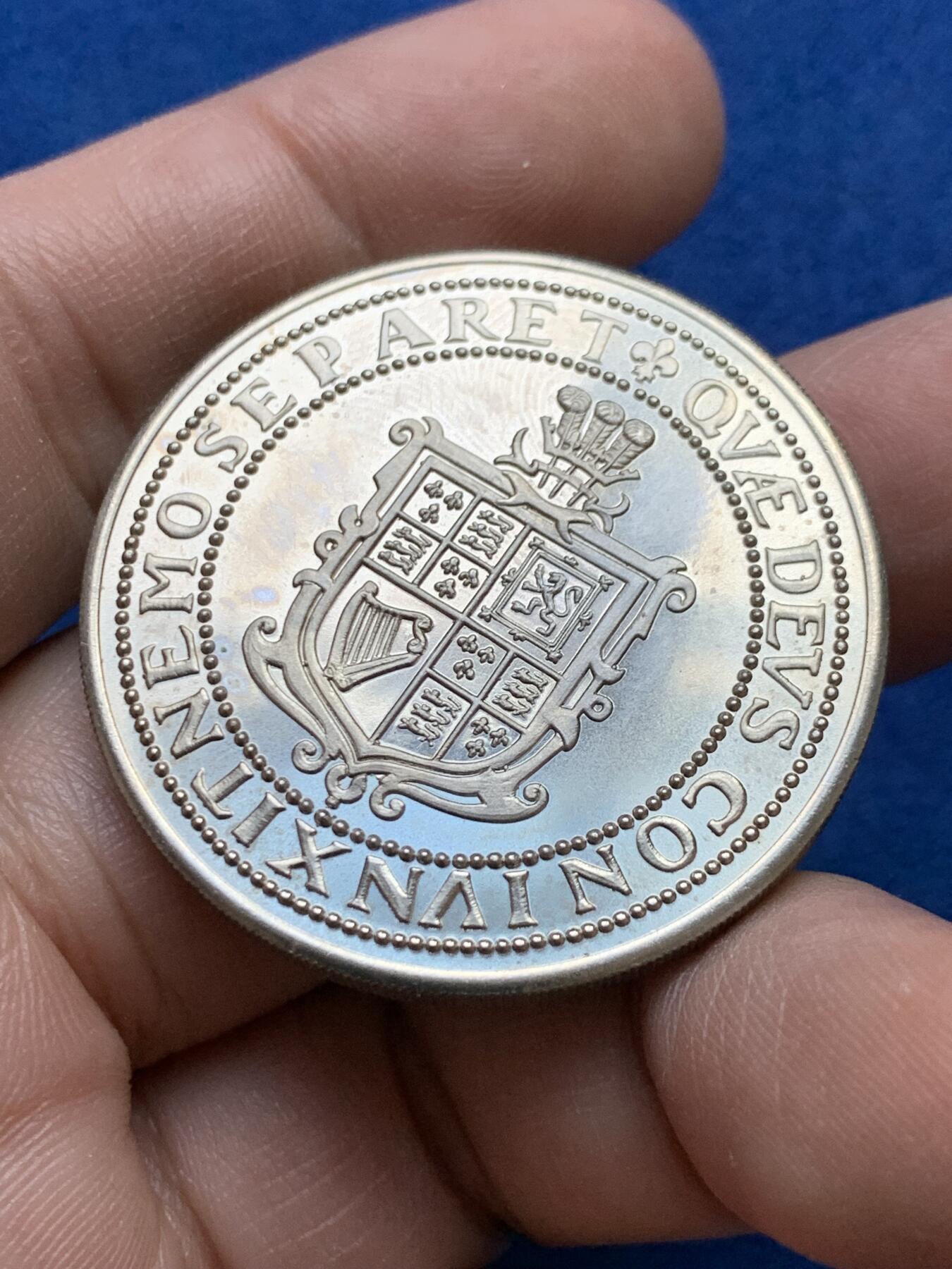 《竞宝斋》第439场 周日，周一，周二 3场连拍 （全场包邮） 仿英国詹姆斯六世30先令纪念章 24.7克 38mm