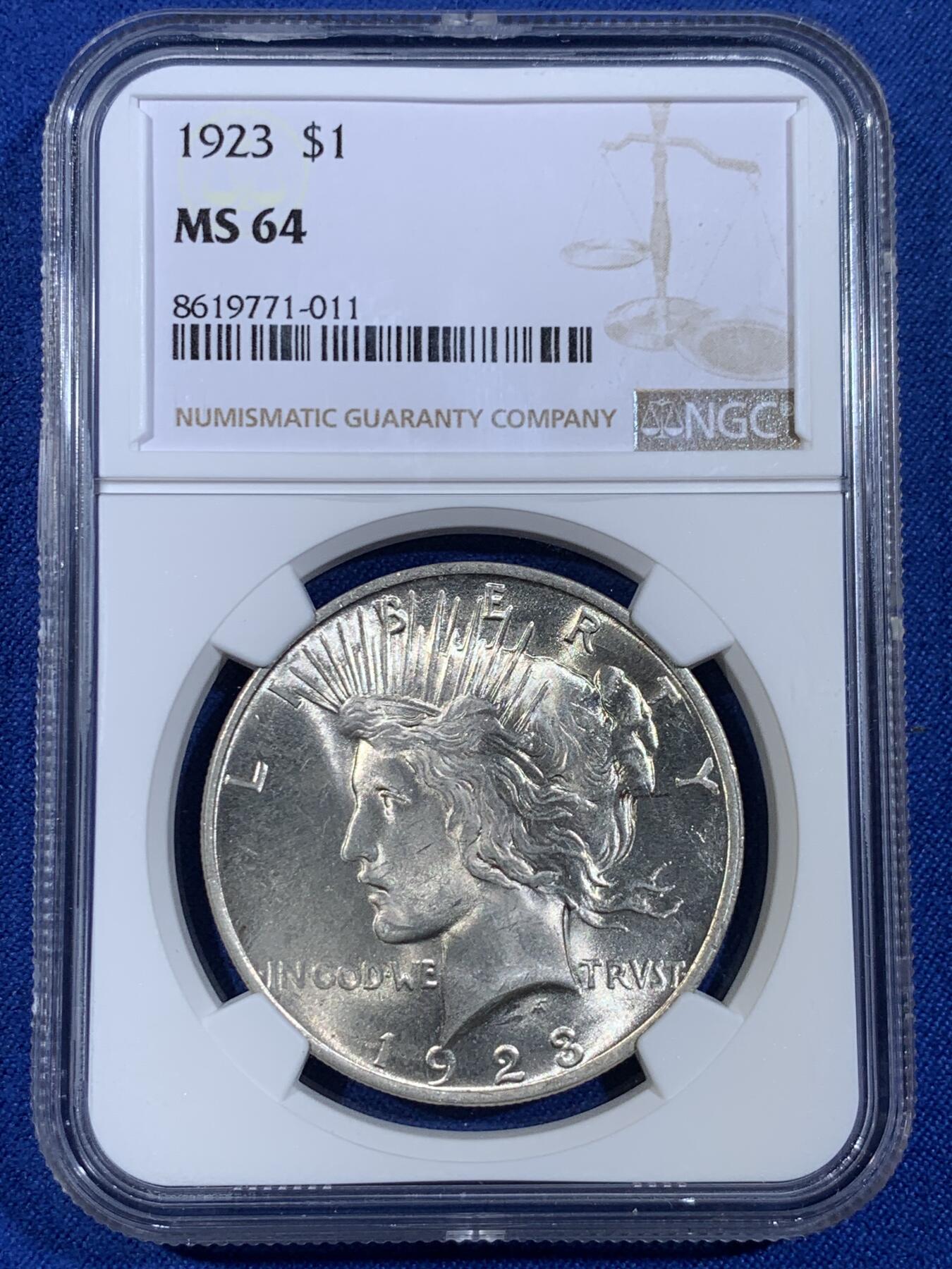 《竞宝斋》第439场 周日，周一，周二 3场连拍 （全场包邮） NGC MS64 美国1923年和平银币，BU转光好品。