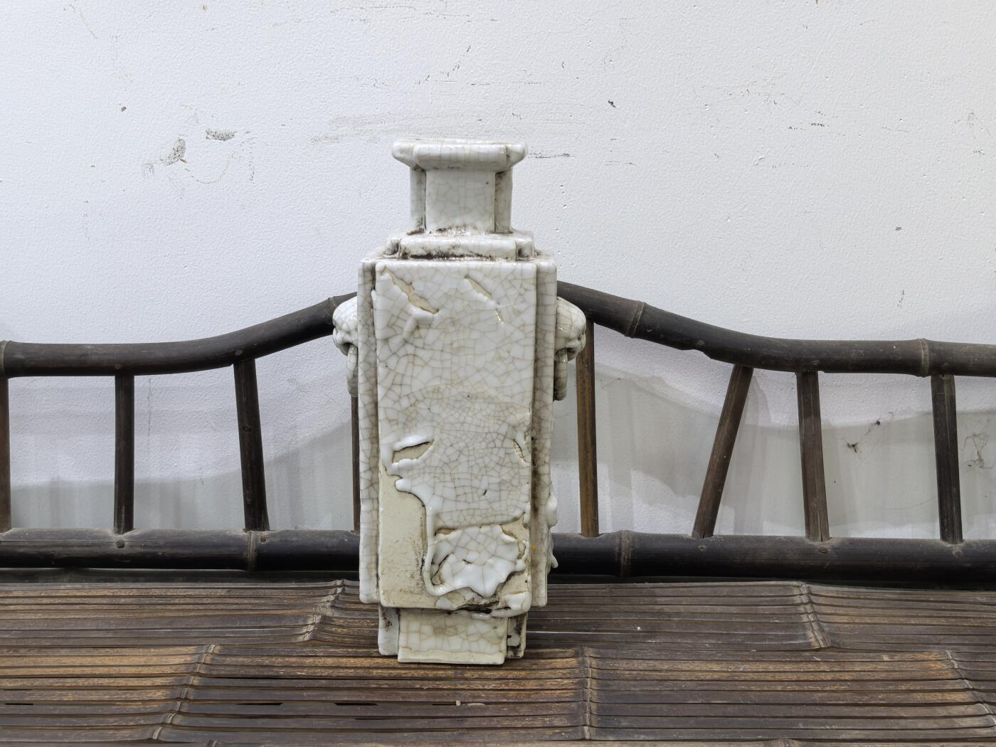 兰馨堂瓷器专场 清代哥釉开碎片瓷四方瓶