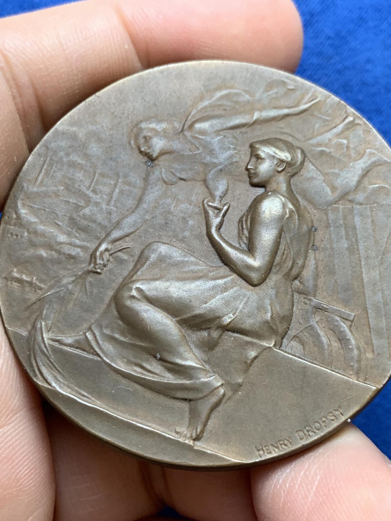 《竞宝斋》第439场 周日，周一，周二 3场连拍 （全场包邮） 法国巴黎市建筑工会砌筑承包商联盟协会纪念章 57.8克 49.8mm