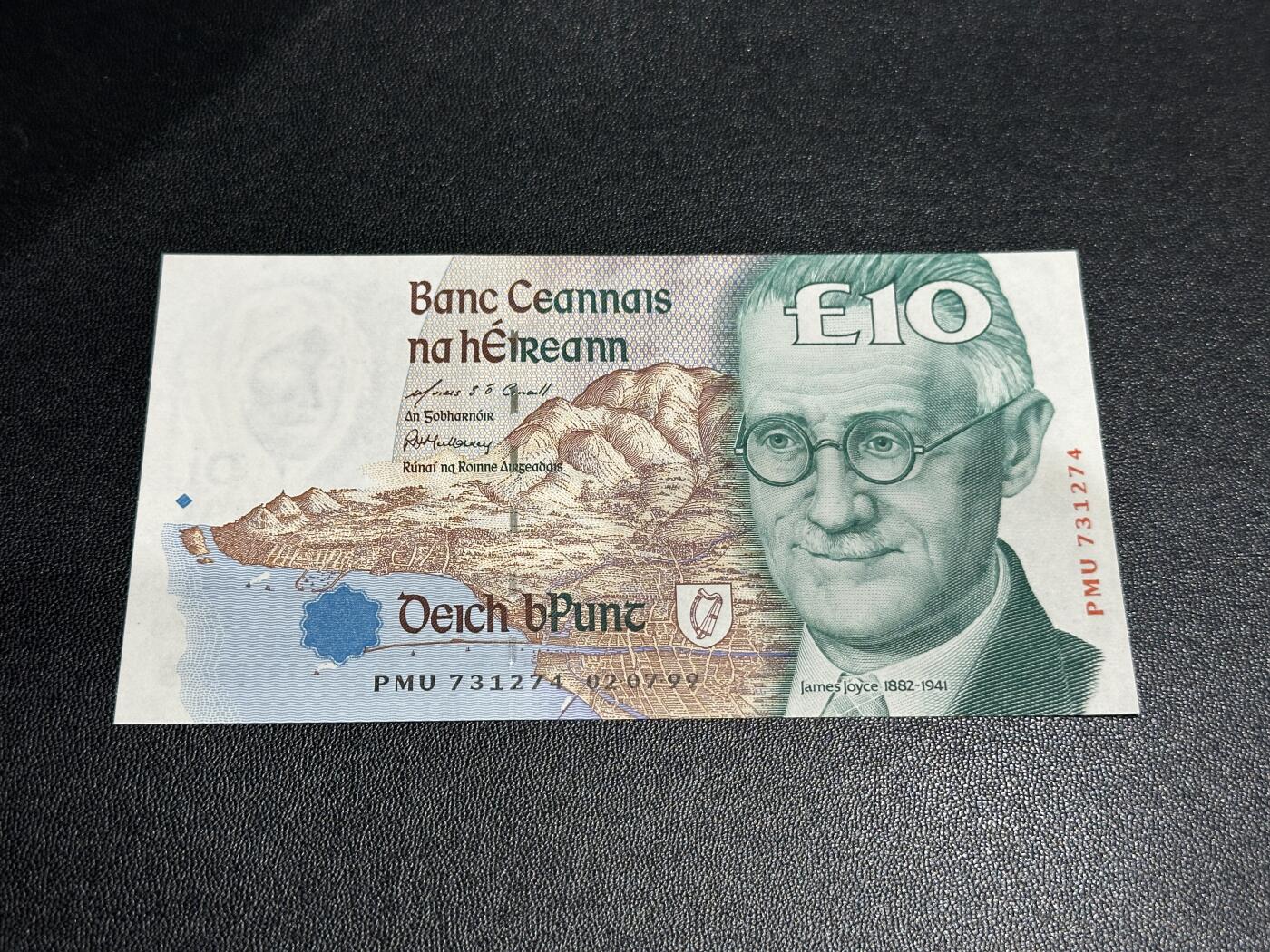 《外钞收藏家》第五百八十六期（品种丰富、精品多）（本平台长期征集拍品、欢迎藏友们联系合作） 1999年爱尔兰10镑 全新 为PMG66剪壳裸币