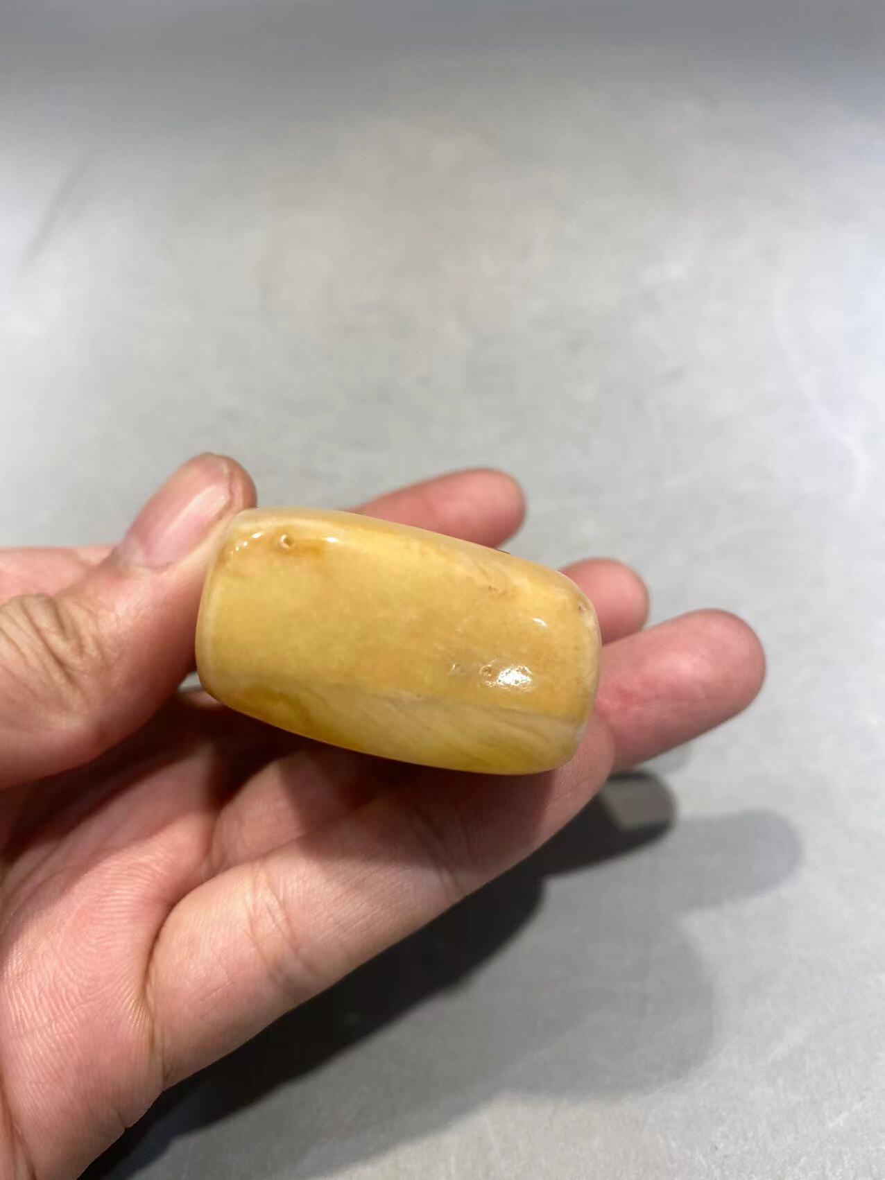 兰馨堂瓷器专场 黄蜡石摆件镇纸手把件