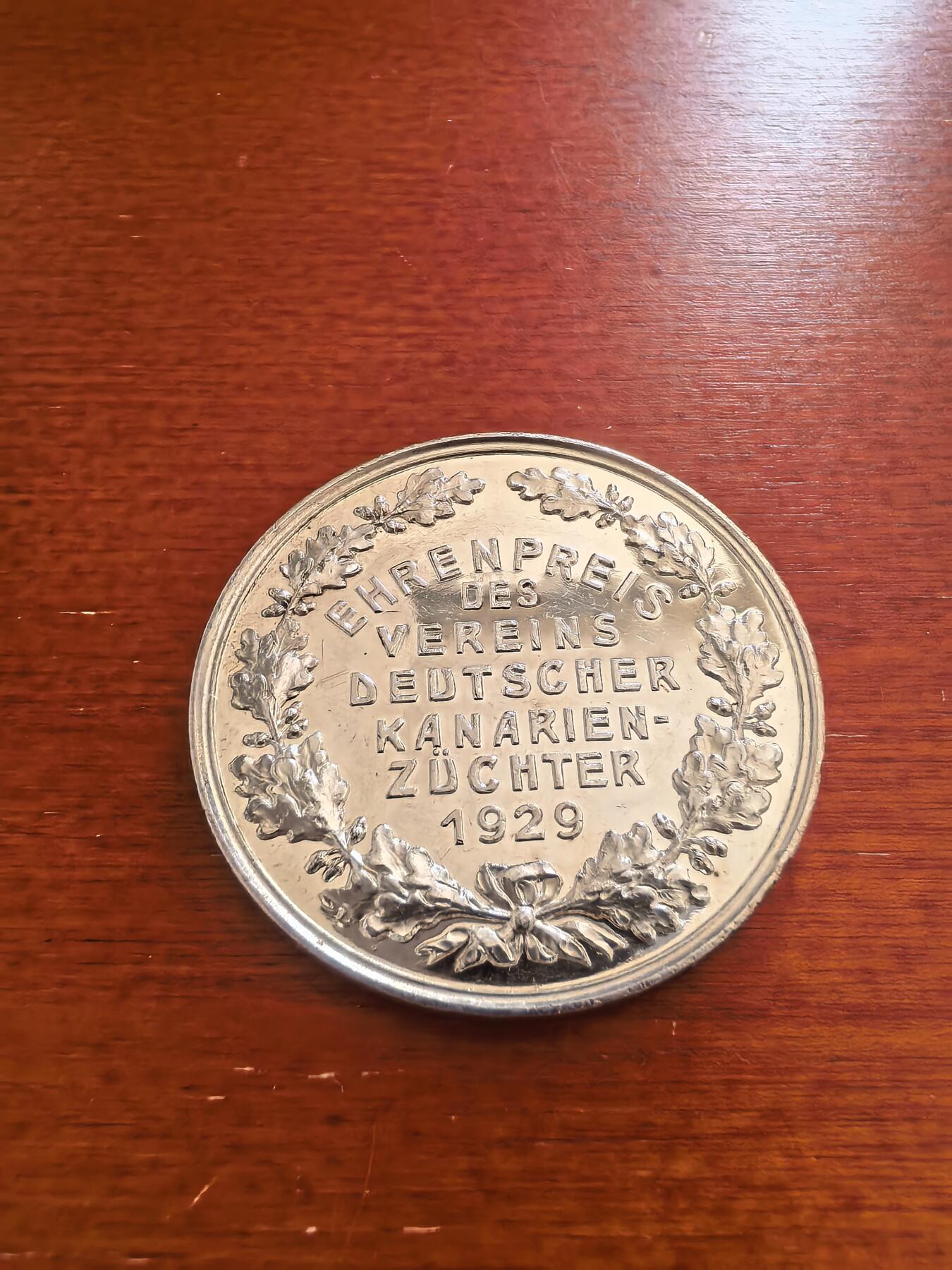 长老汇蛇年精选第七十四场拍卖 1929年德国金丝雀培育协会荣誉银章，23克999银，边有银标