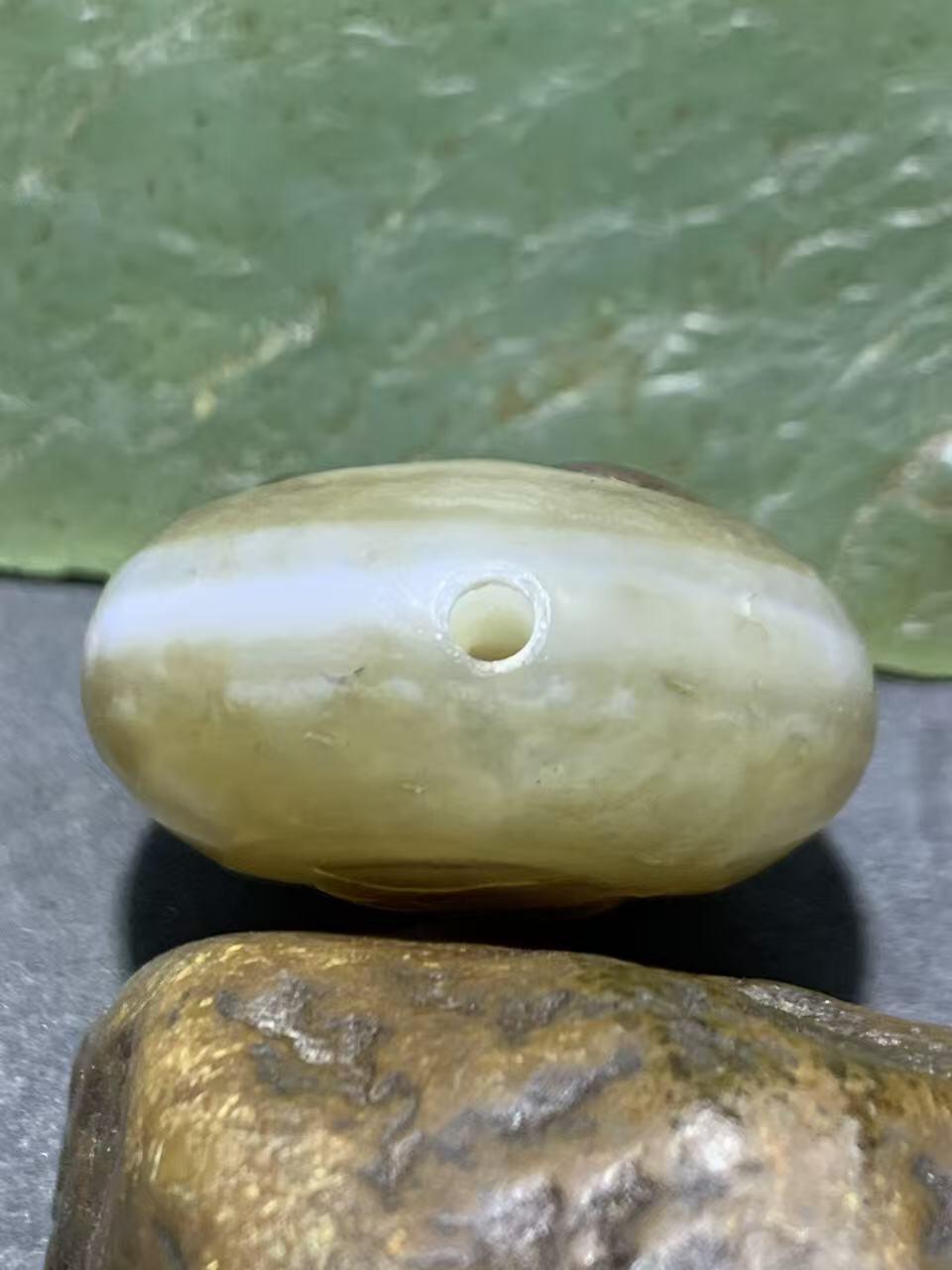 精品亚光药师玛瑙手工双面雕刻无相佛莲花板珠（背云）一颗！