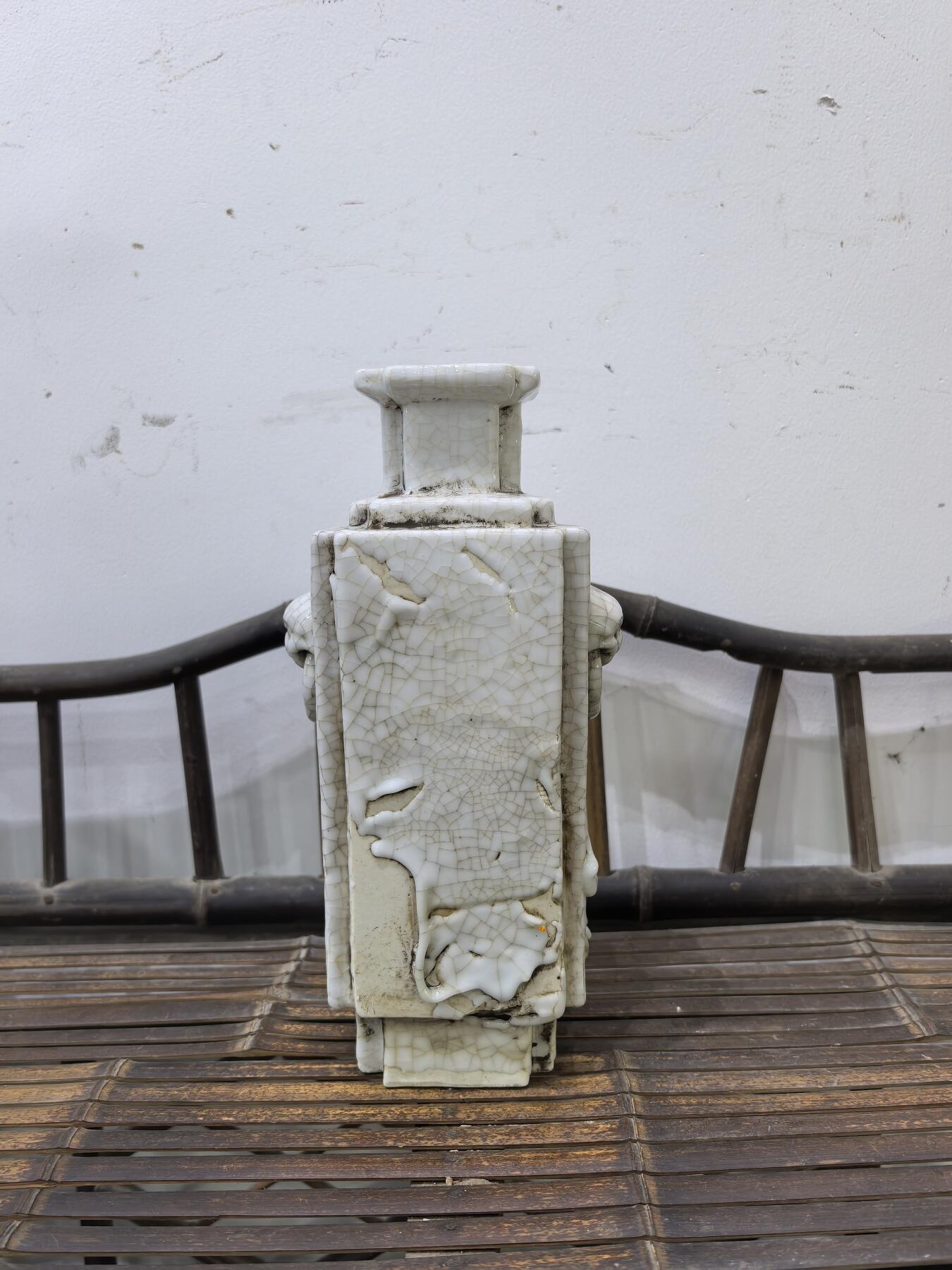 兰馨堂瓷器专场 清代哥釉开碎片瓷四方瓶