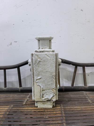 兰馨堂瓷器专场 - 清代哥釉开碎片瓷四方瓶