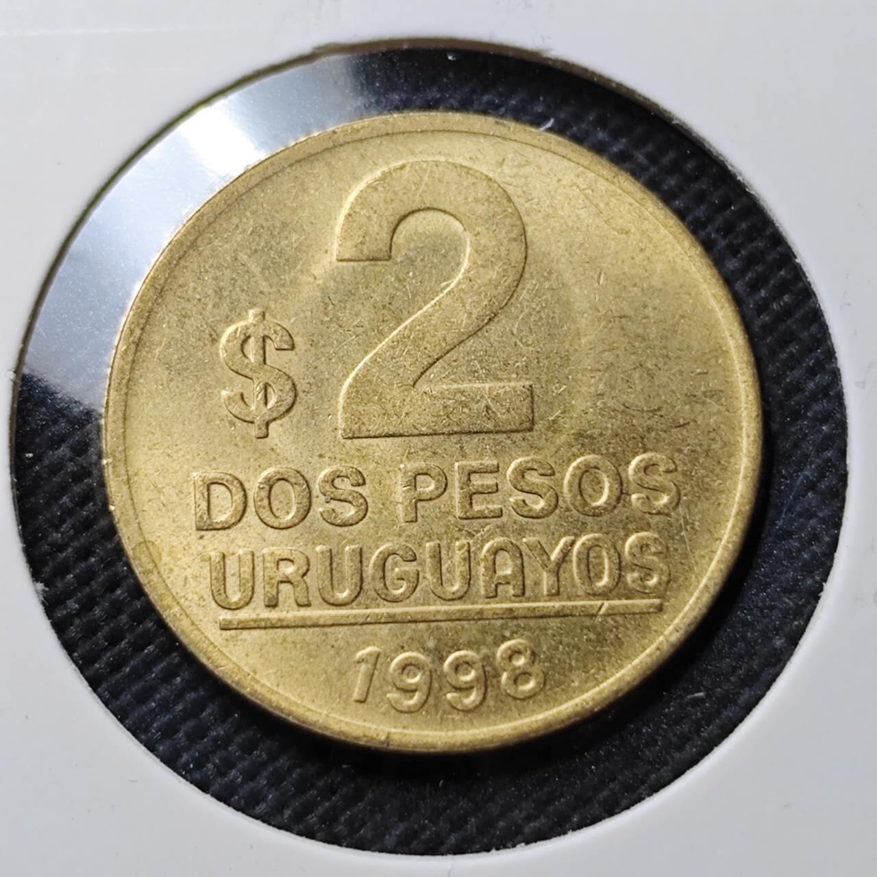 KK钱币收藏小铺  第373场  2月预留时间 周末发货  1998乌拉圭2比索 好品