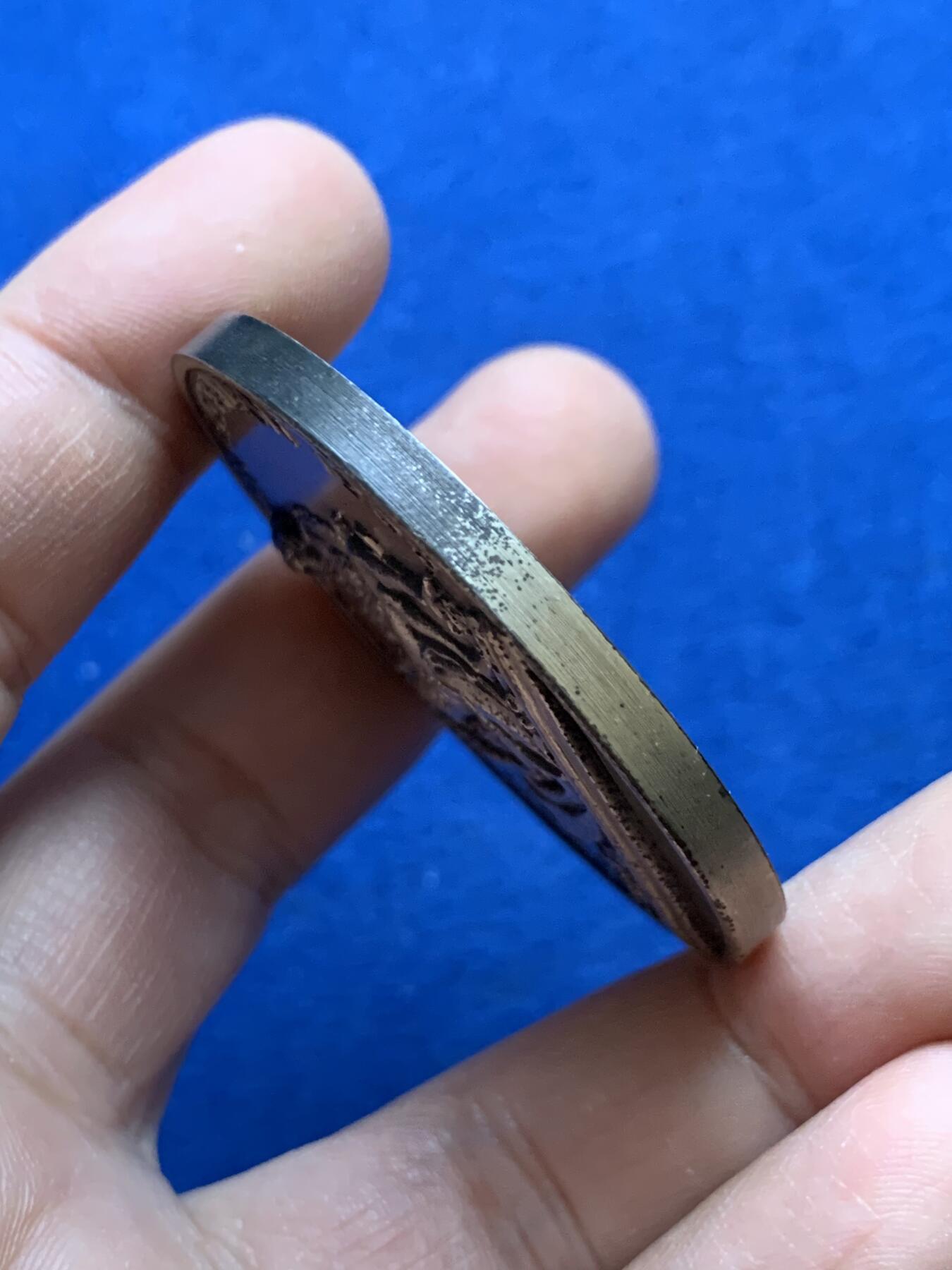 《竞宝斋》第439场 周日，周一，周二 3场连拍 （全场包邮） 纽约世界博览会-米开朗基罗的《圣殇》纪念章 67.5克 49.5mm