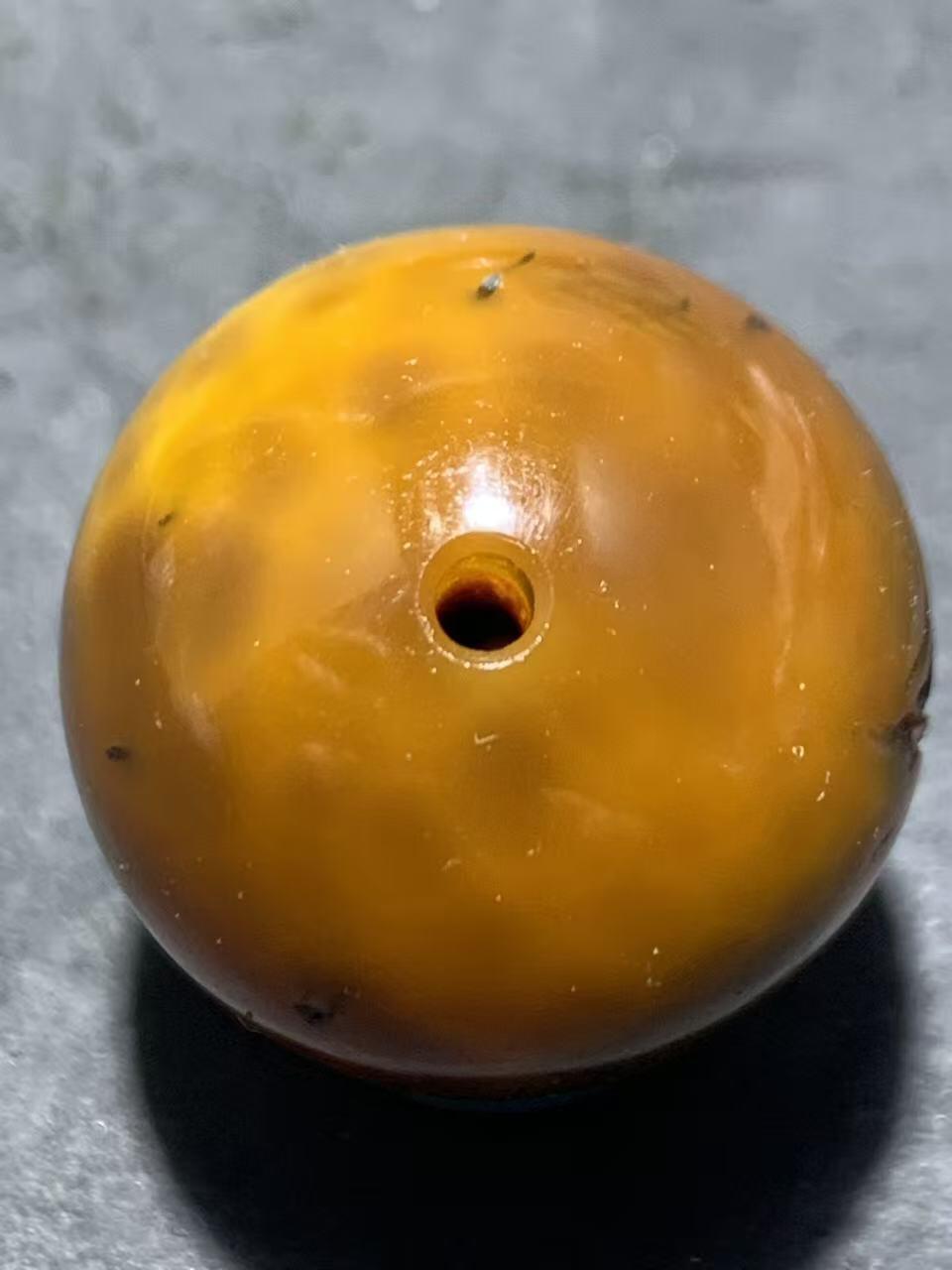 精美冻料原皮战国红玛瑙雕刻天眼图案圆珠一个