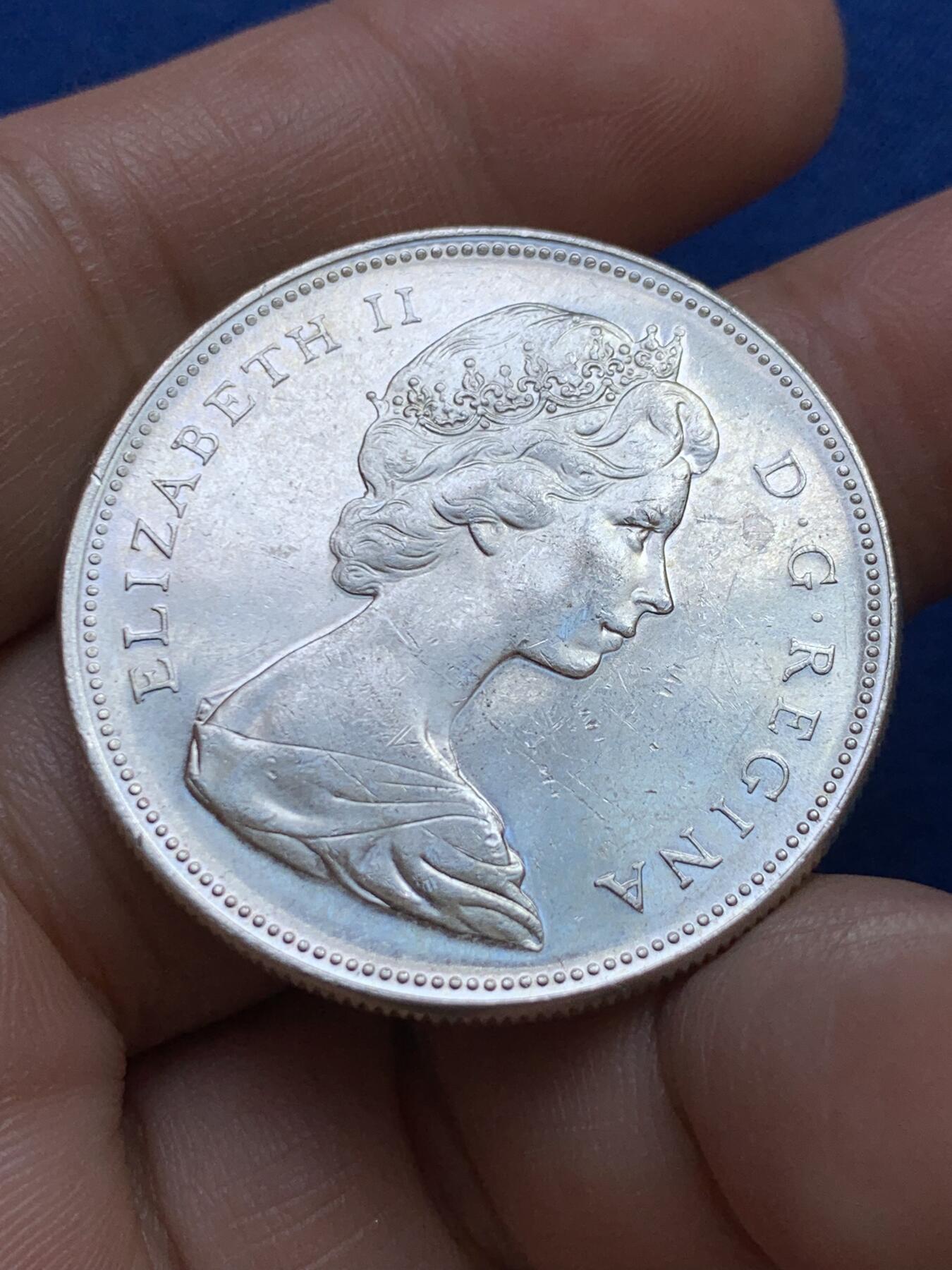 《竞宝斋》第439场 周日，周一，周二 3场连拍 （全场包邮） 加拿大1966年划船大银币 转光好品，底光充沛，经典独木舟，细节和状态都不错