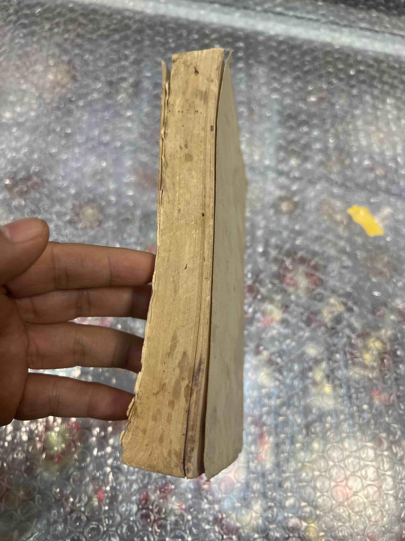 毛主席像章、纪念章、红色书籍