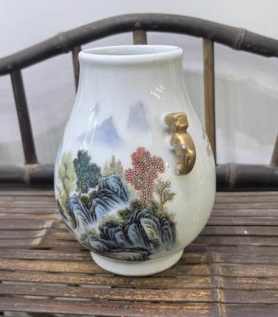 567景德镇老粉彩山水双耳尊 1979年出品 