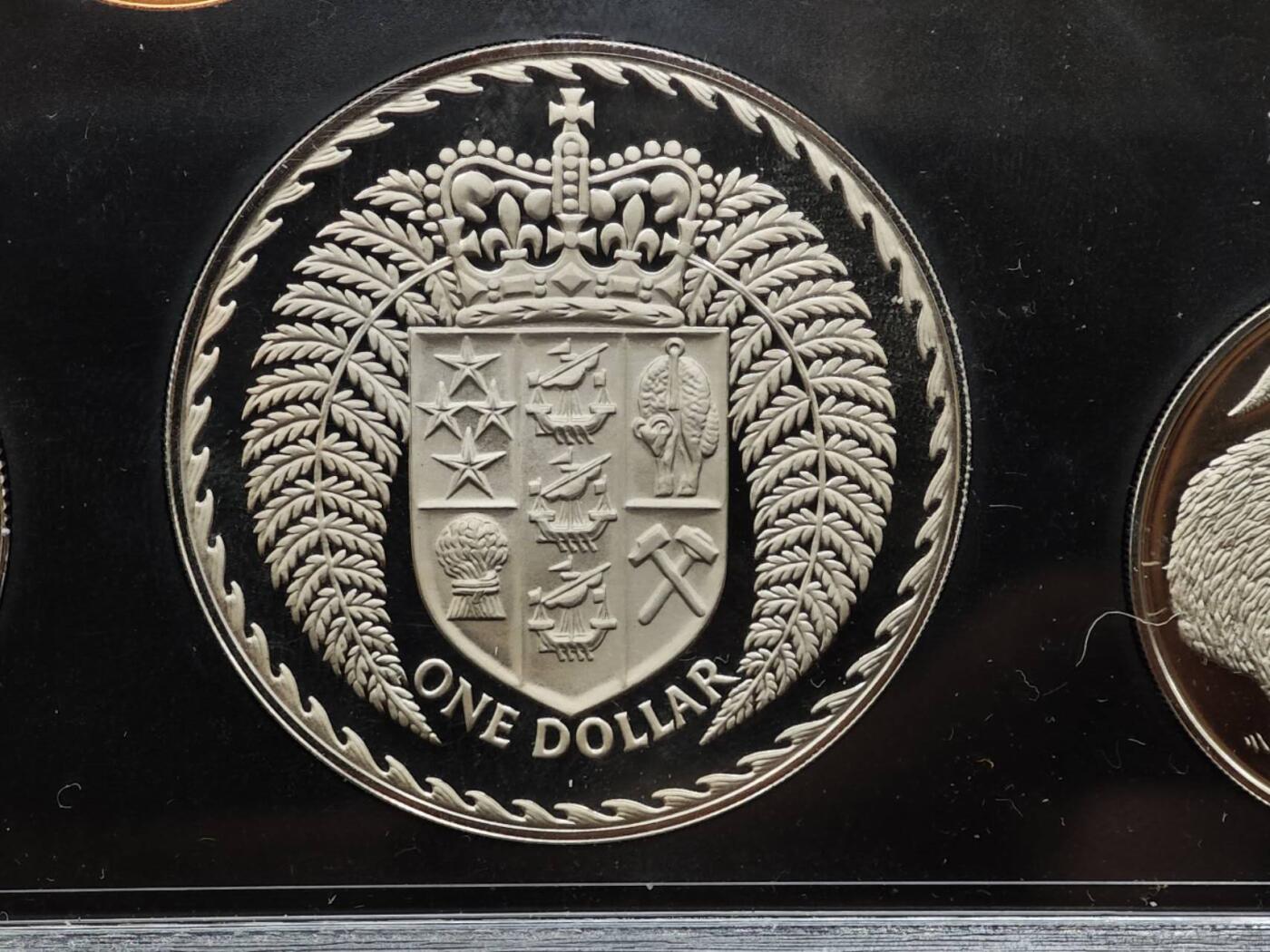 【淘币小摊】实时拍第七百九十九拍   银币套币场   满百包邮可预留二周 每周一统一发货   新西兰1972年精制套币