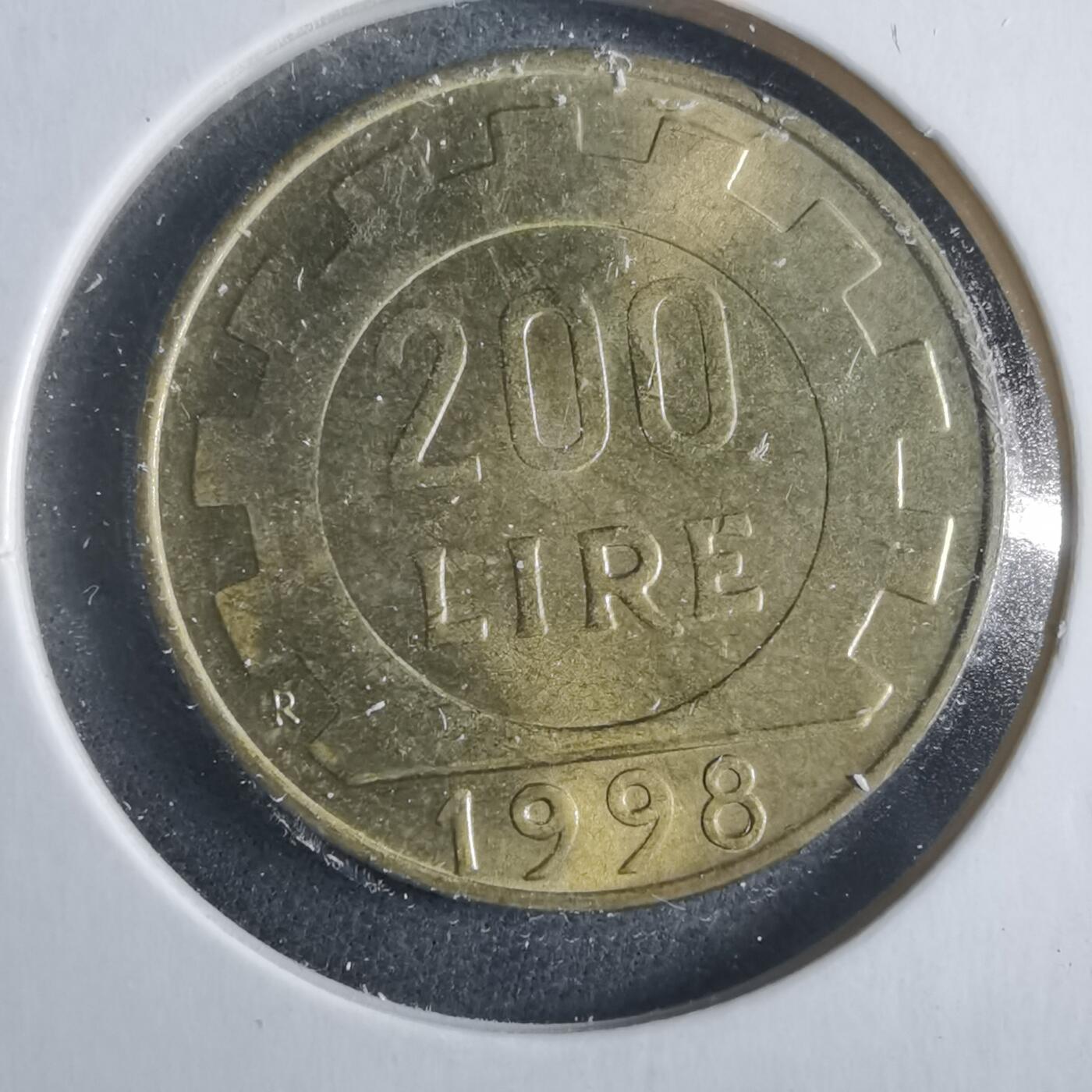 沼泽如烟--第906场 意大利1998年200里拉