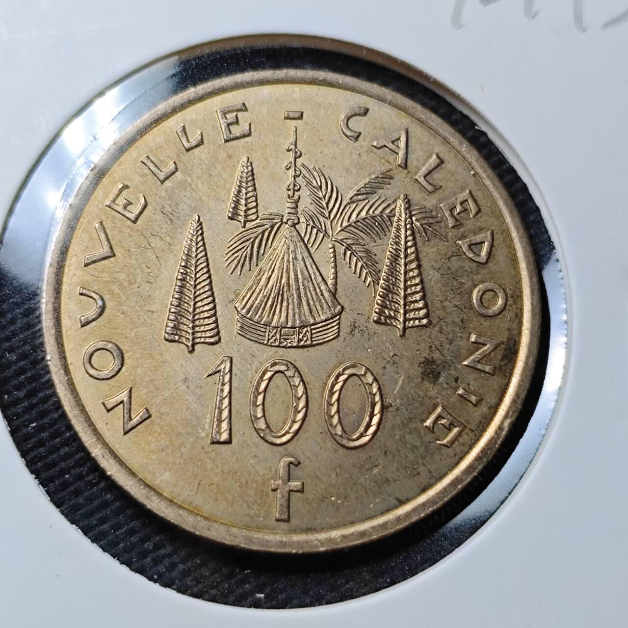 KK钱币收藏小铺  第372场  2月预留时间 周末发货 2003 法属新喀里多尼亚100法郎 好品