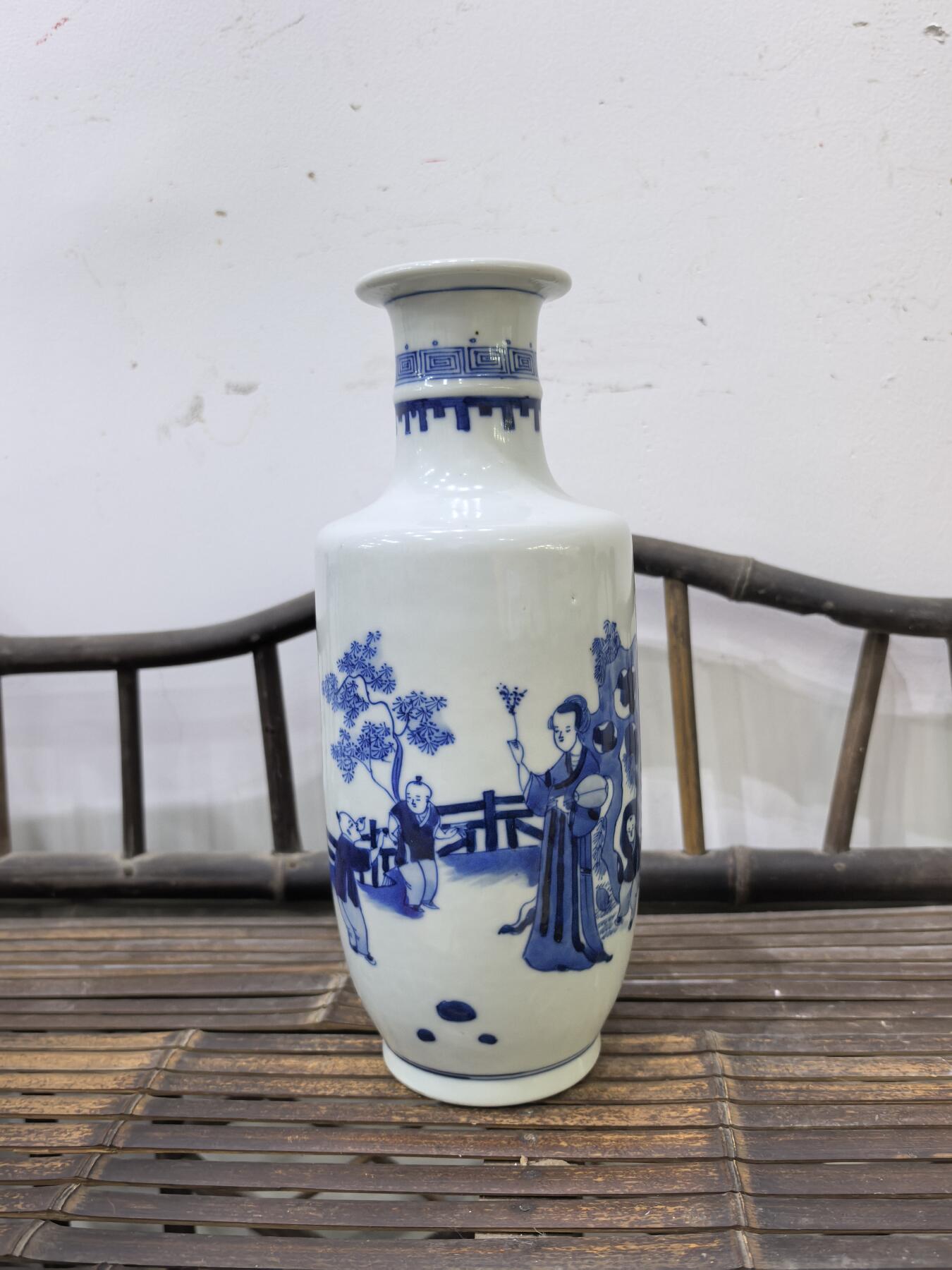 兰馨堂瓷器专场 回流青花瓷器花卉山石人物棒槌瓶