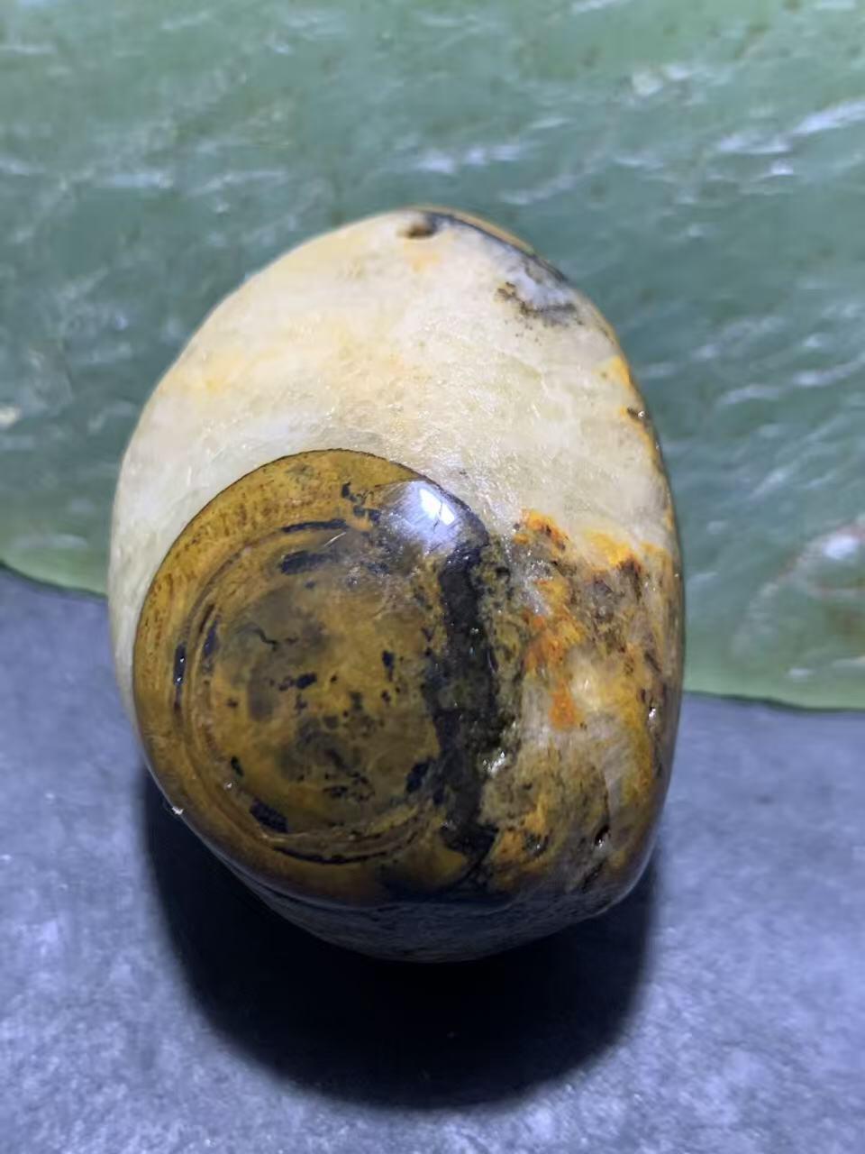 精美冰飘战国红玛瑙随形天眼原石吊坠一个