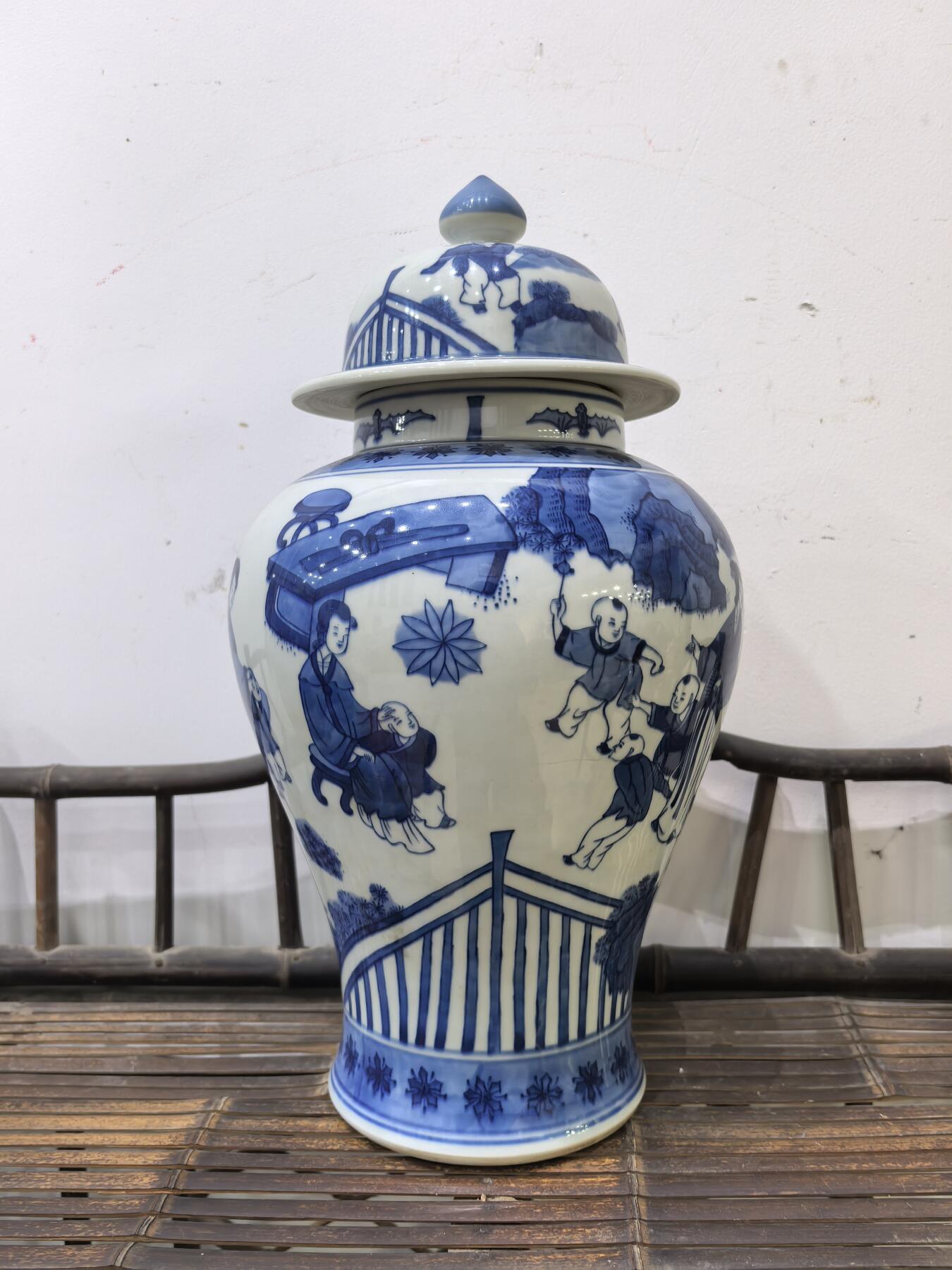 兰馨堂瓷器专场 大清康熙年制青花人物故事将军罐