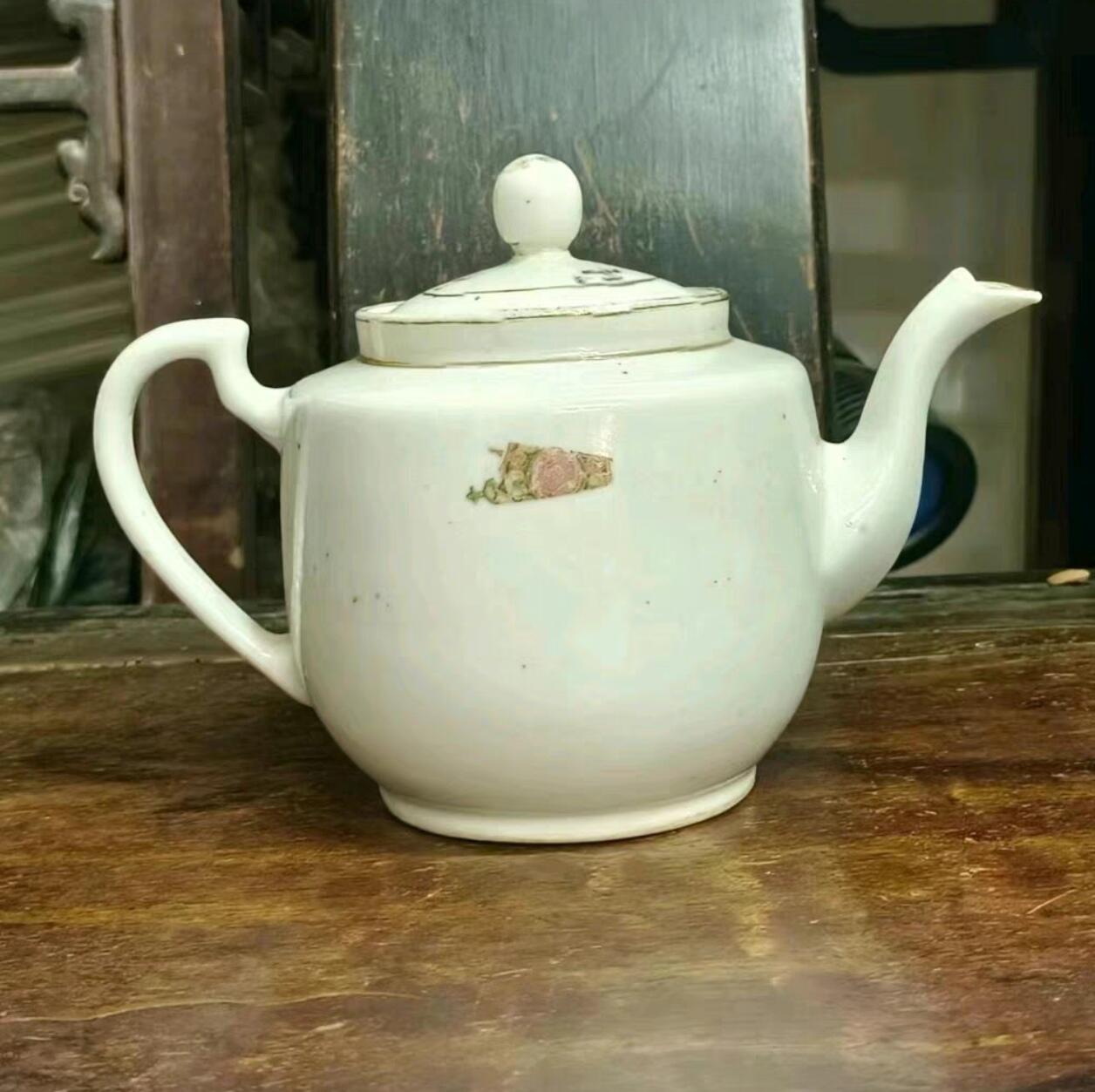 兰馨堂瓷器专场 民国粉彩描金人物壶