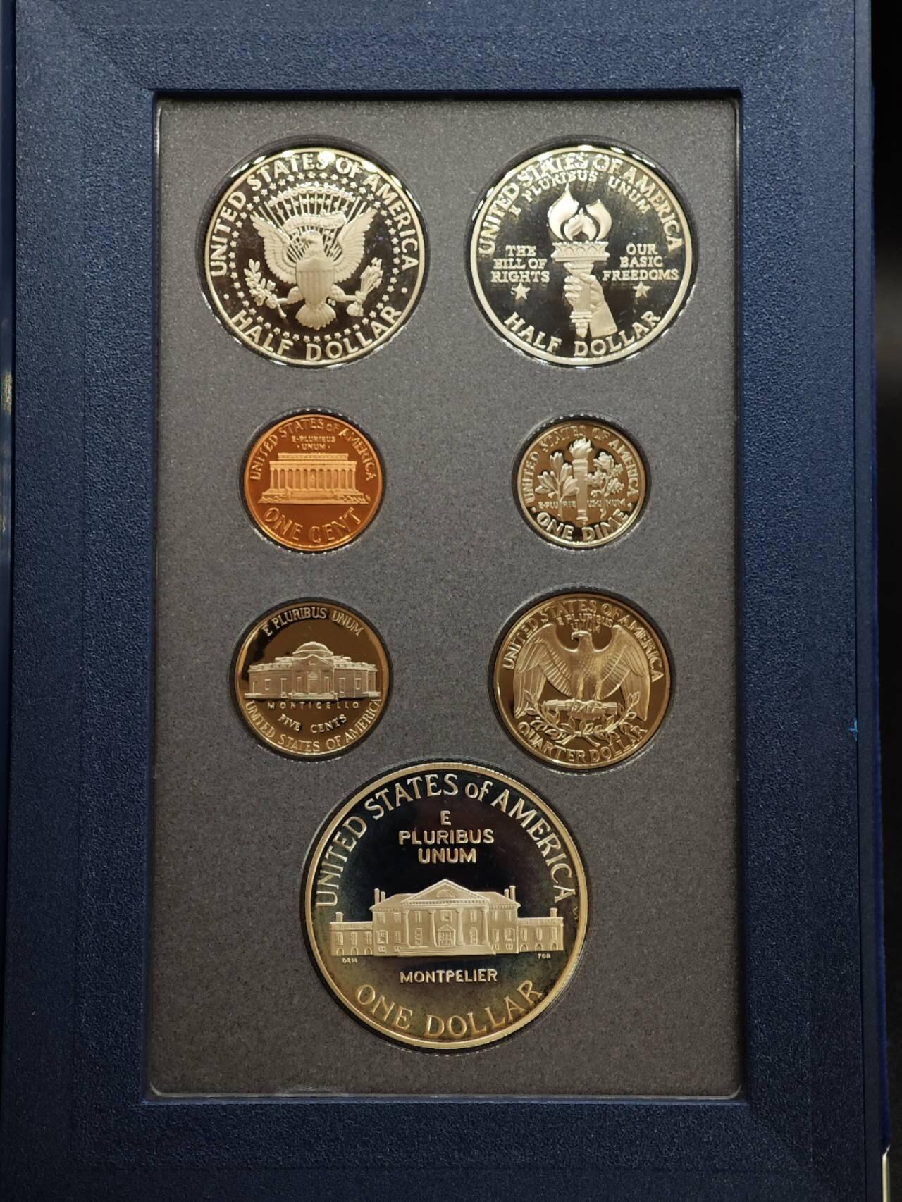 【淘币小摊】实时拍第七百九十九拍   银币套币场   满百包邮可预留二周 每周一统一发货   美国1993年精制套币含麦迪逊银币一对 银币重39.2克900银 银价407