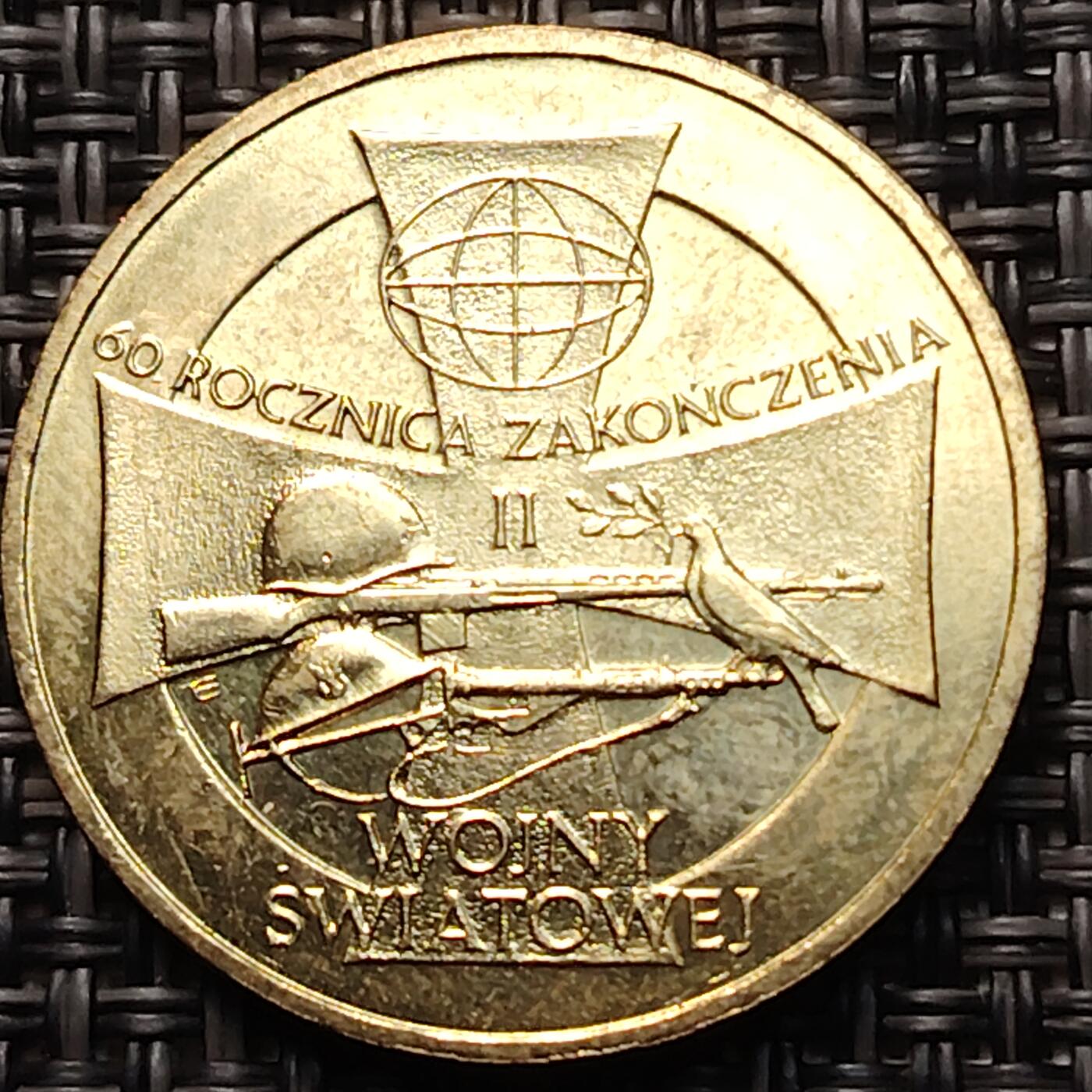 布加迪🐬～世界钱币(上海)🌾第 260 期 /  各国套币和散币 波兰🇵🇱 2005年 2兹罗提纪念币 二战结束60周年