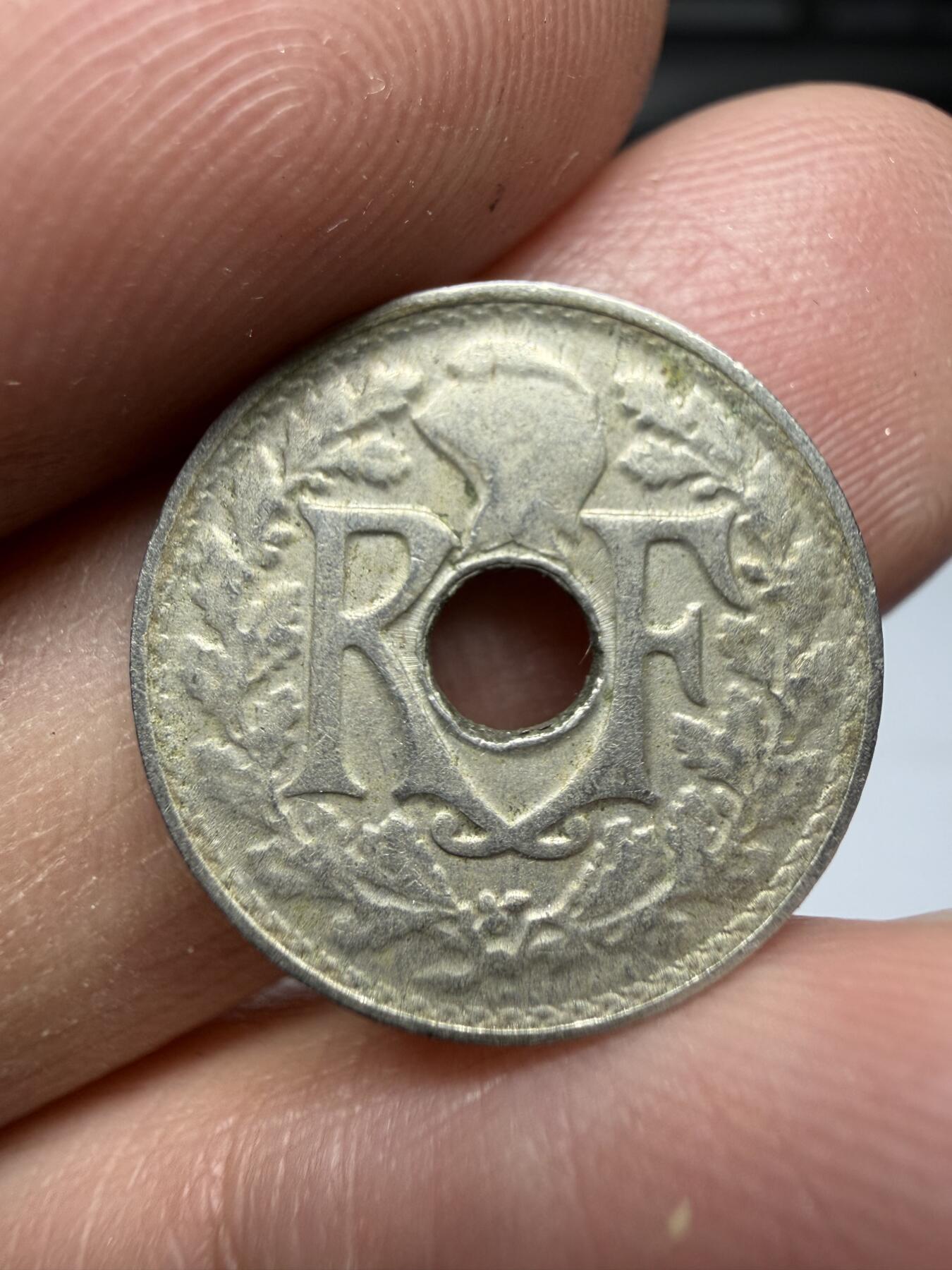 2025年集古藏今外币拍卖第十期-第7场—（总第287拍），可以寄存60天，满160元包邮。 1921年法属印支5分