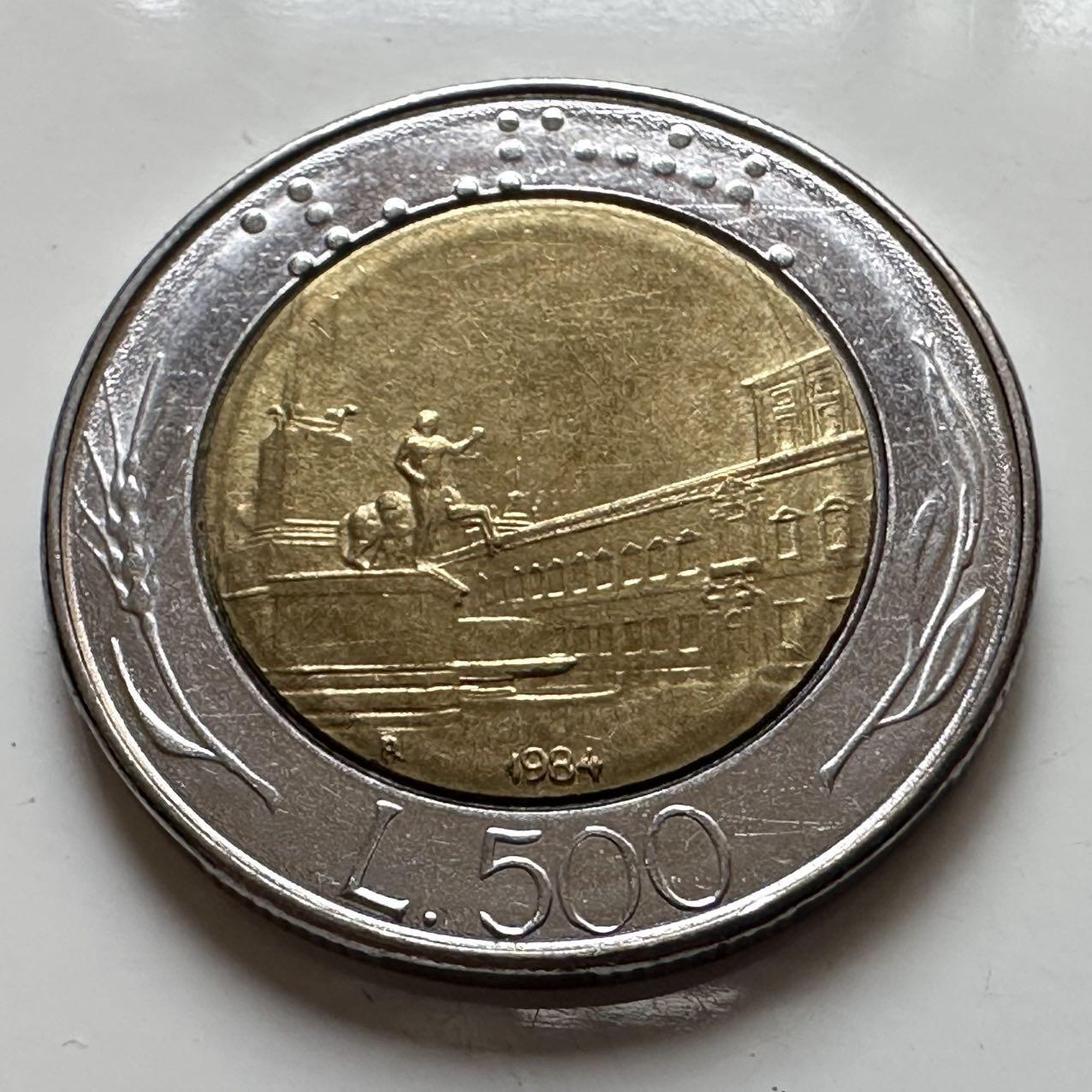 🌹外币初藏🌹🐯2025年第129场  每周二四六晚8️⃣点 接代拍 意大利1984年500里拉