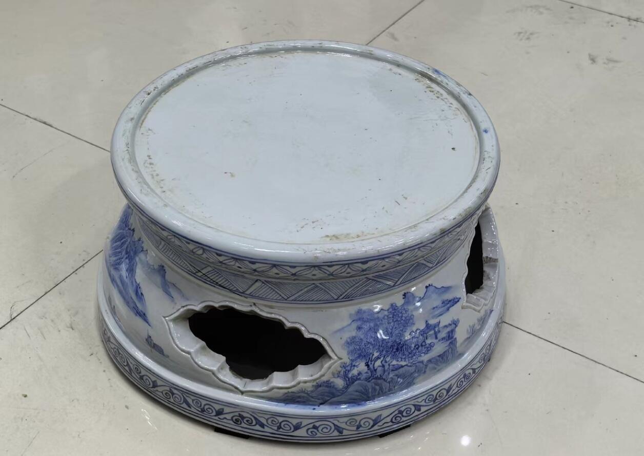 兰馨堂瓷器专场 民国至创汇大尺寸青花花瓶座摆件 