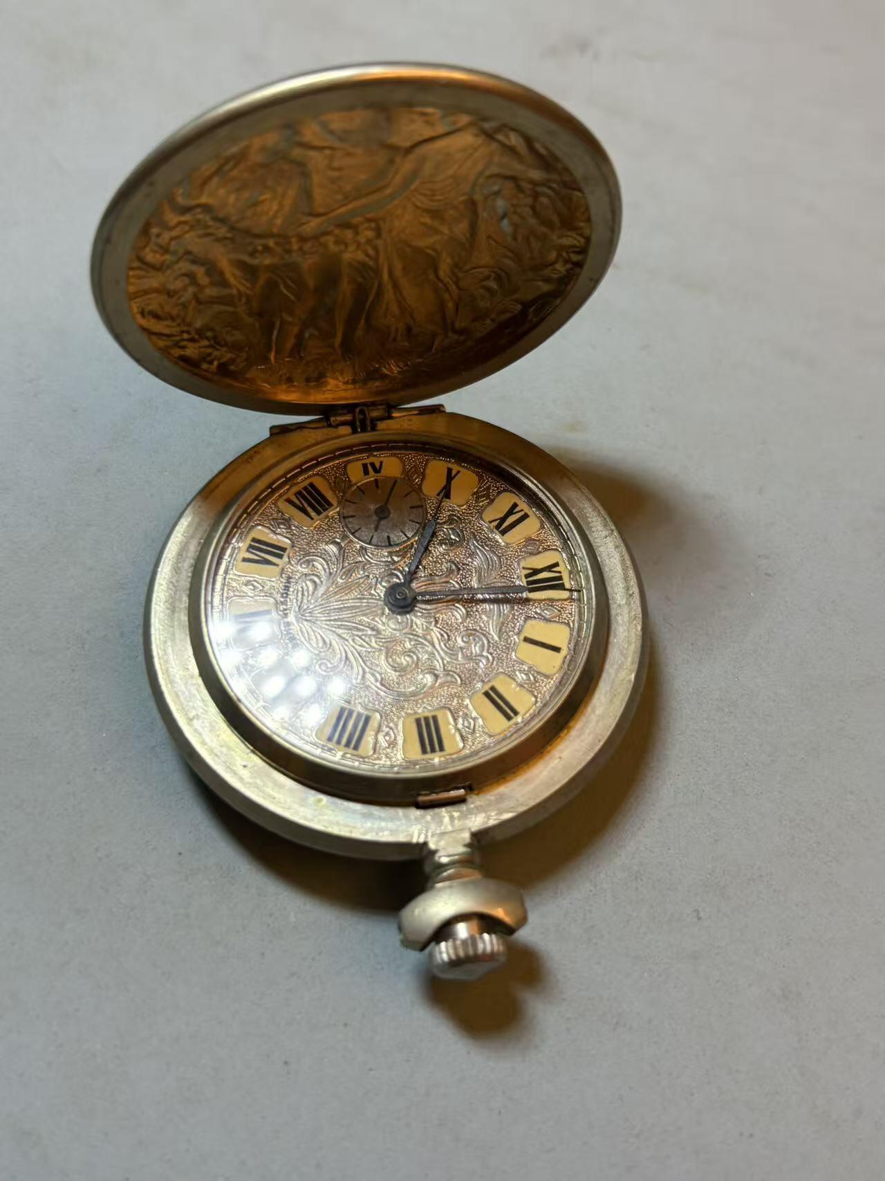 盛世勋华——号角文化勋章邮票专场拍卖第288期 苏联莫尔尼亚（Molnija）美惠三女神机械怀表