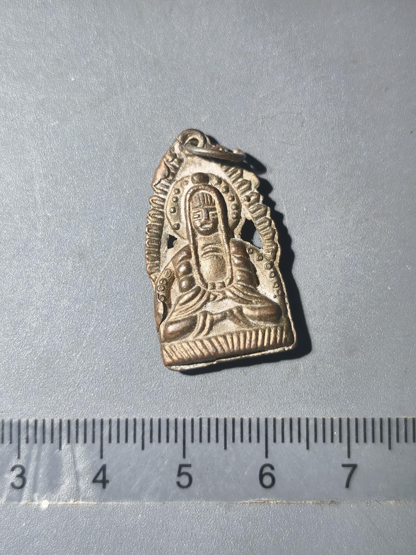 86期回流戒指饰品杂件纪念章丝路钱币专场 佛牌