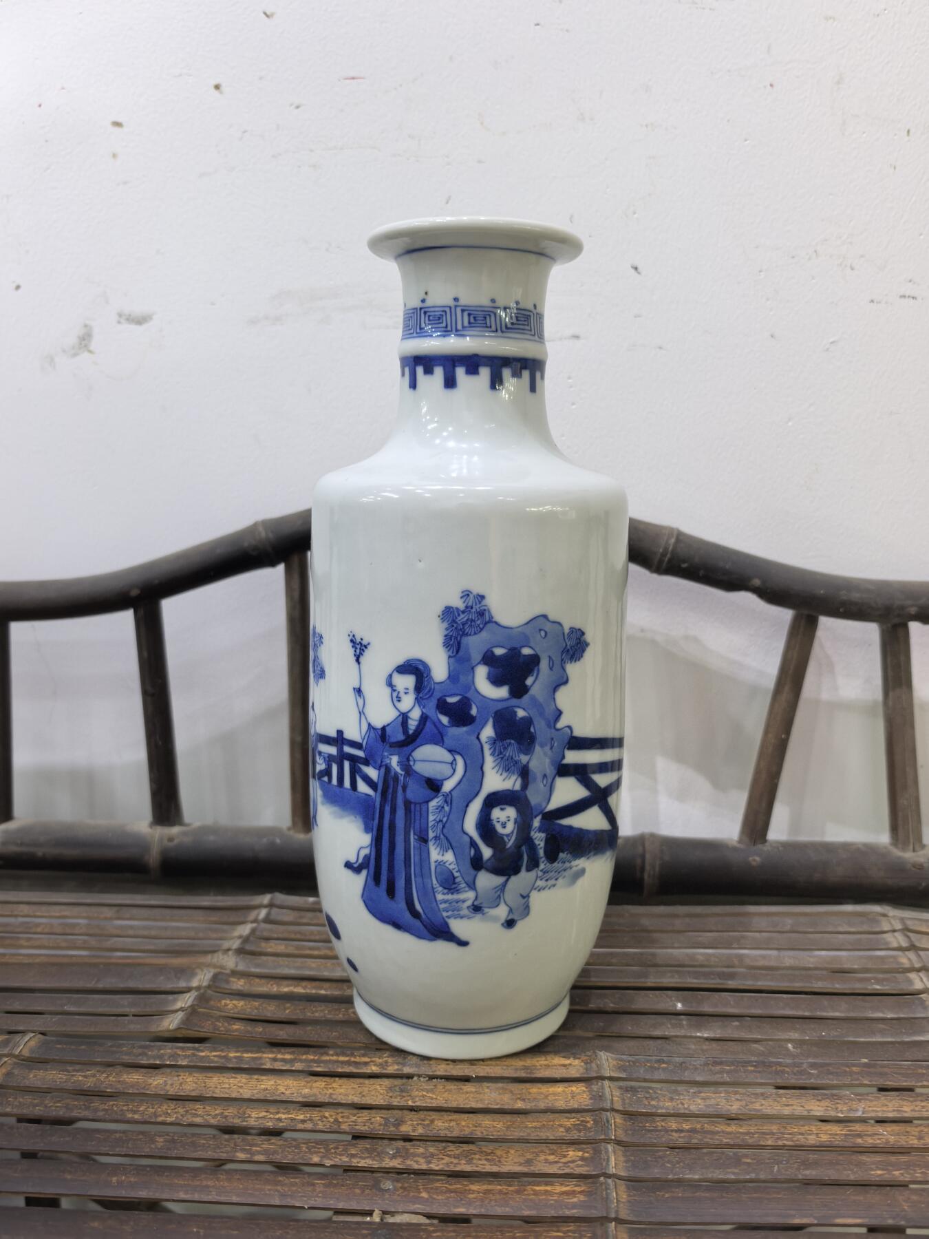 兰馨堂瓷器专场 回流青花瓷器花卉山石人物棒槌瓶